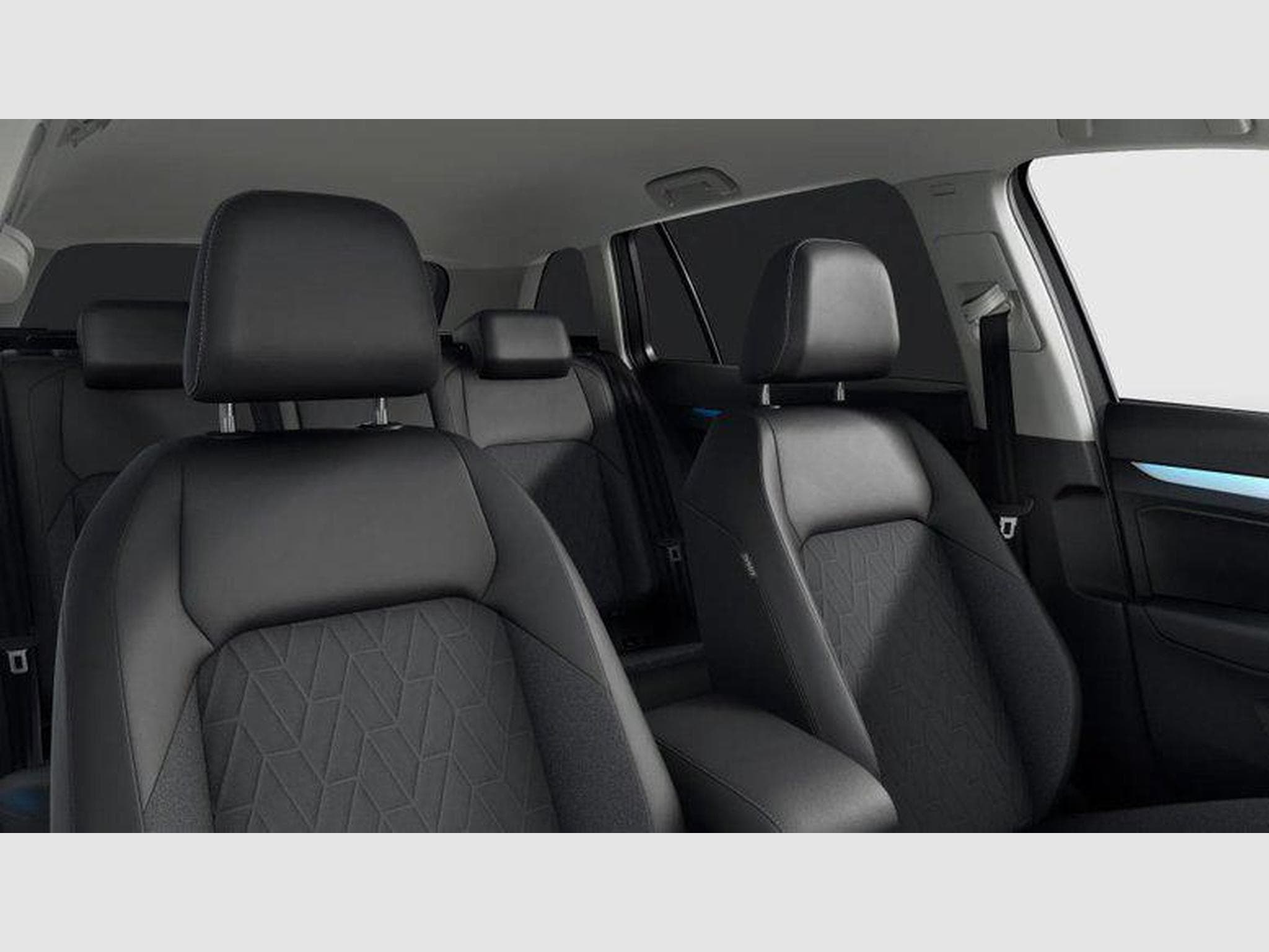 VW Golf Variant Life Plus 1.5 eTSI 7-Gang-DSG (2025) - Photo 10