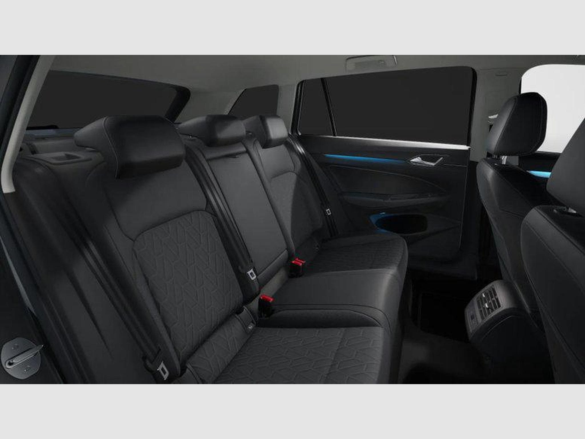 VW Golf Variant Life Plus 1.5 eTSI 7-Gang-DSG (2025) - Photo 11