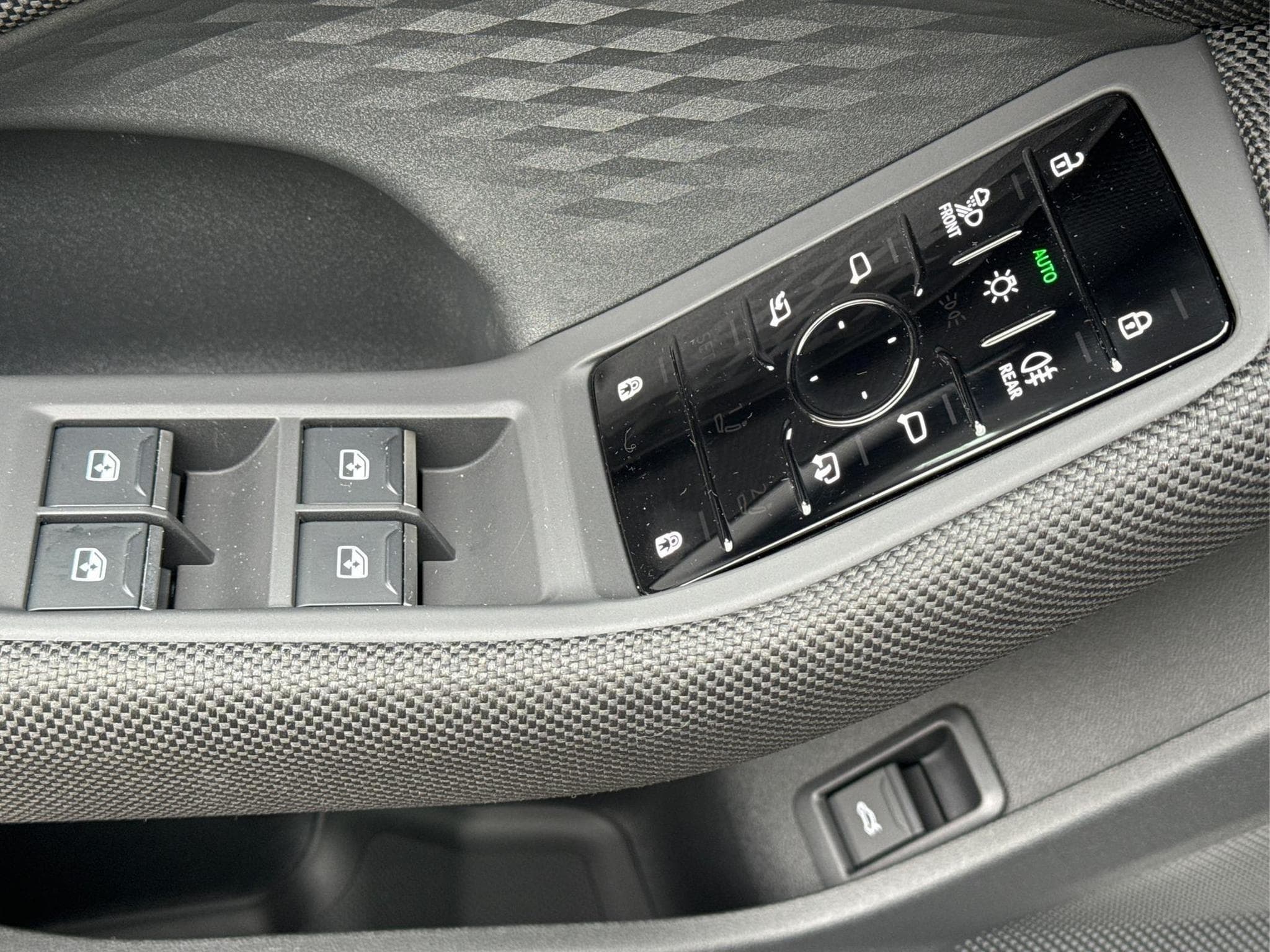 Audi A5 Avant Basis (2025) - Photo 24