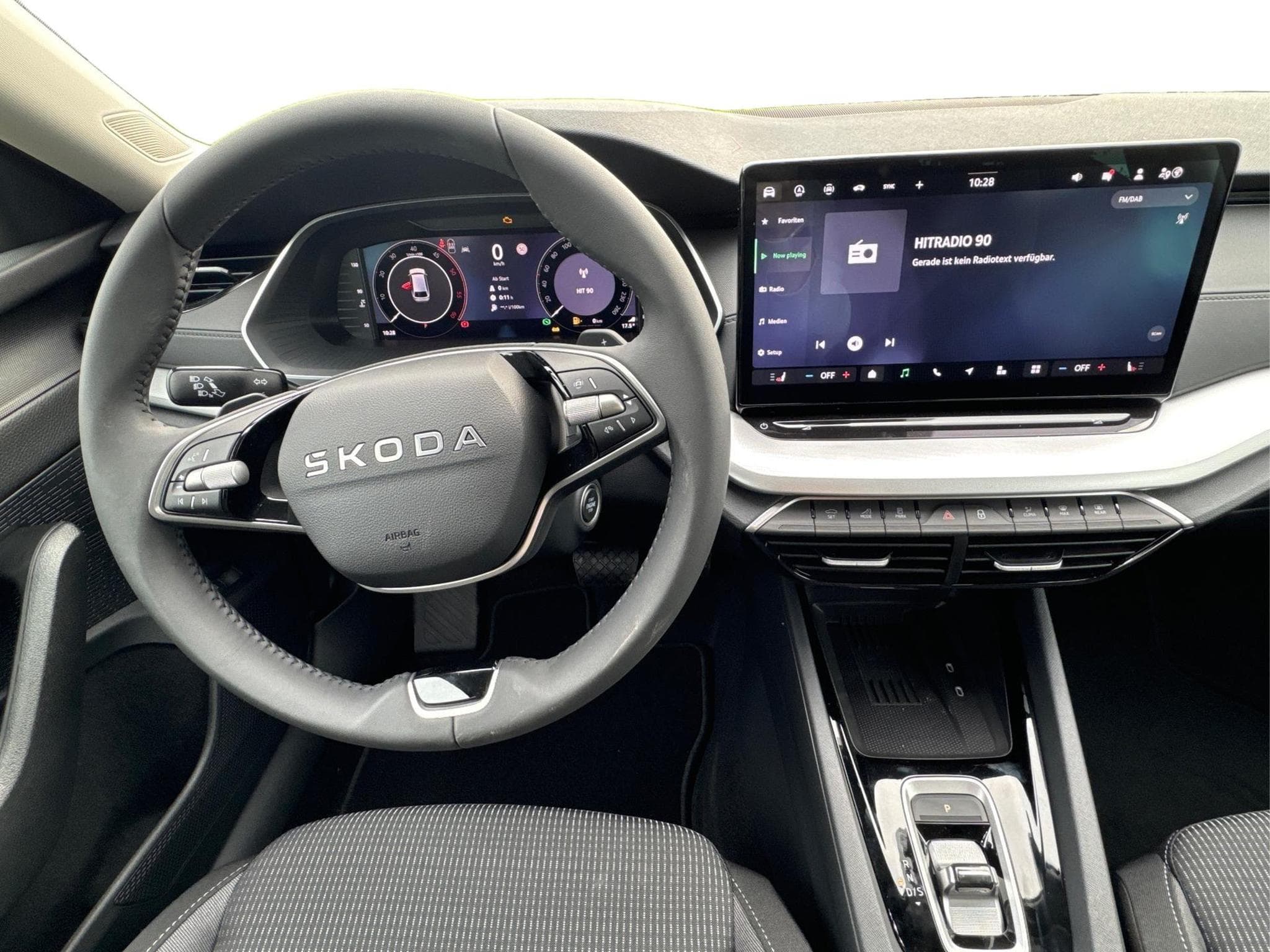Skoda Octavia Selection (2025) - Photo 16