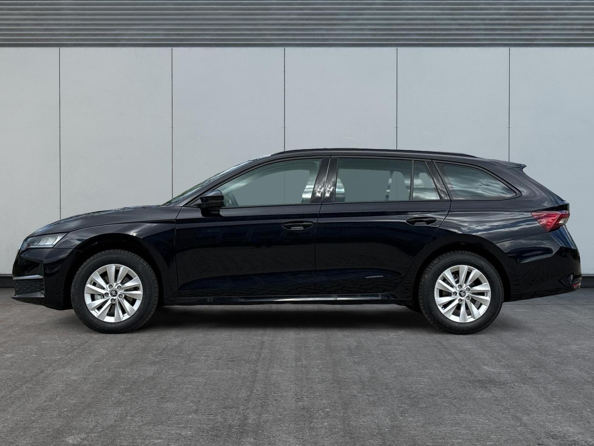 Skoda Octavia Selection (2025) - Photo 2