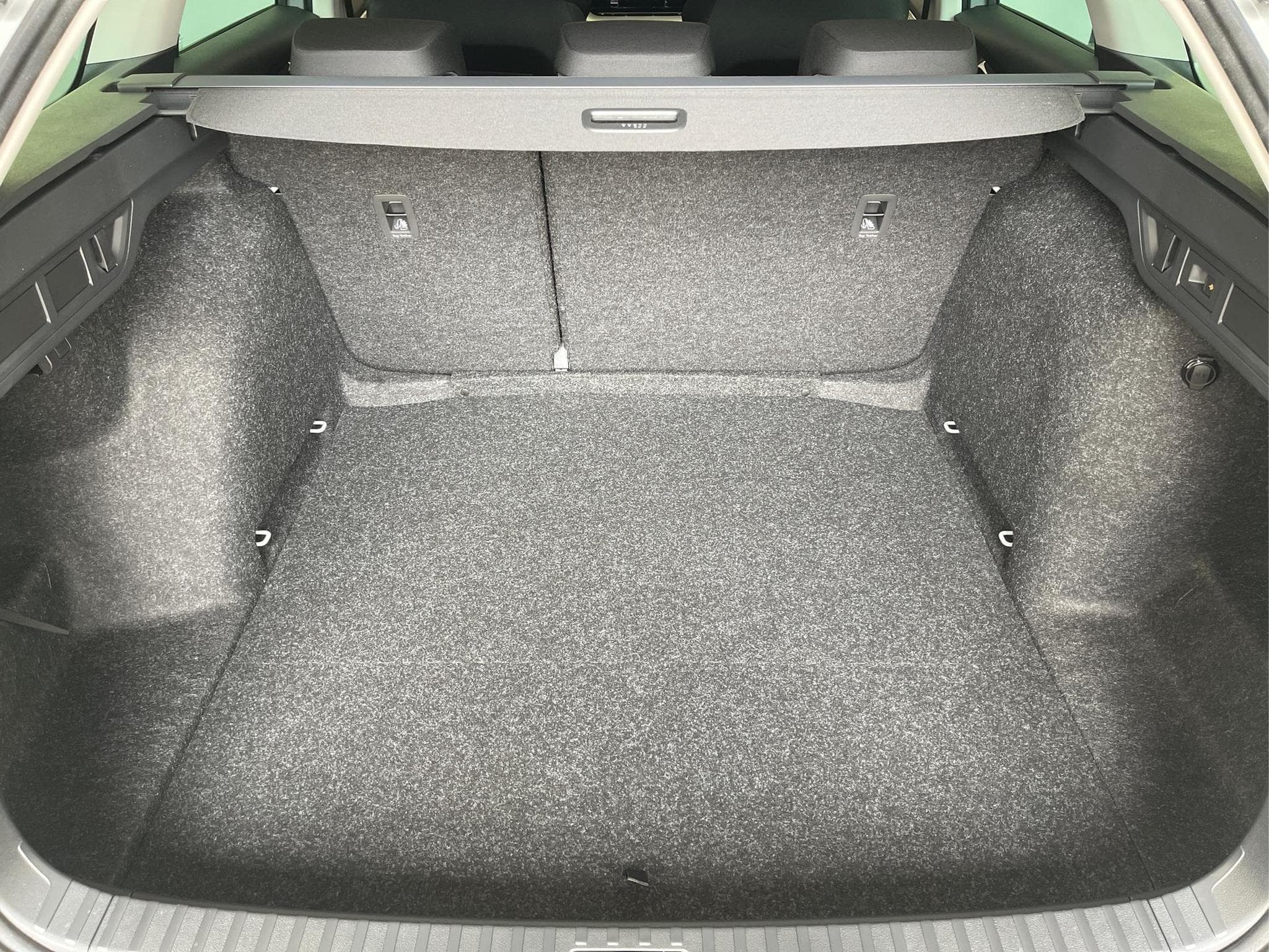 Skoda Octavia Essence (2026) - Photo 16