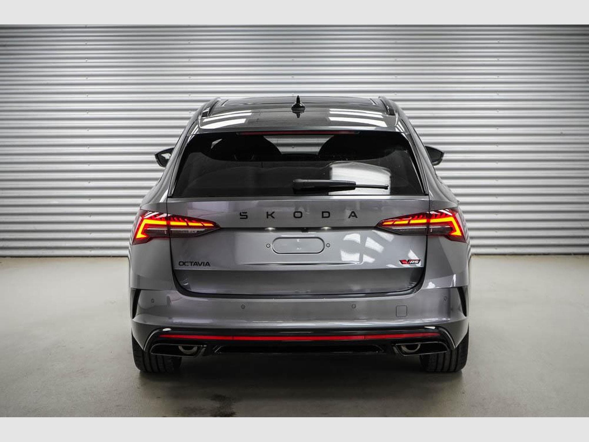 Skoda Octavia Kombi 2,0 TSI (2025) - Photo 3