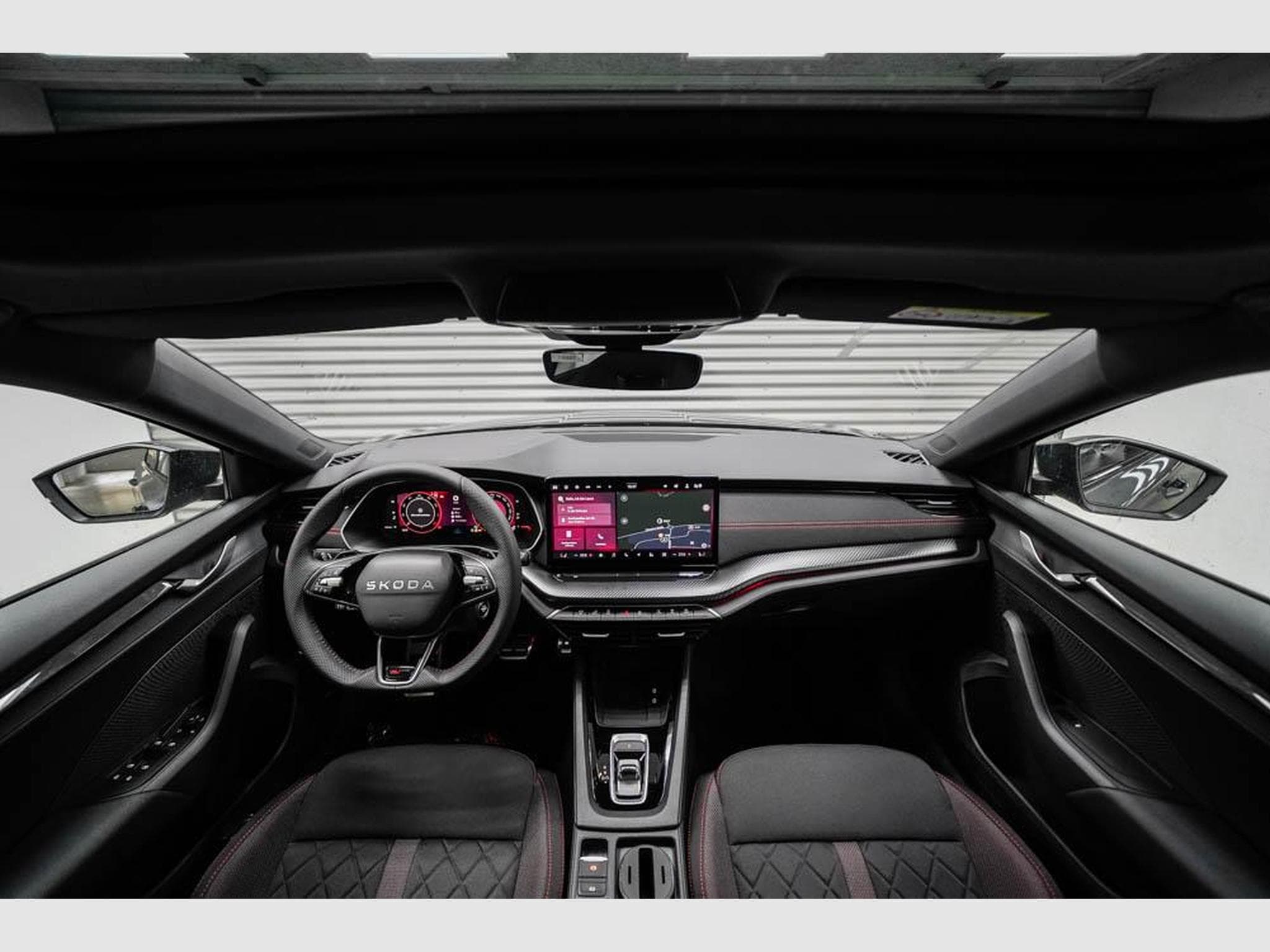 Skoda Octavia Kombi 2,0 TSI (2025) - Photo 5