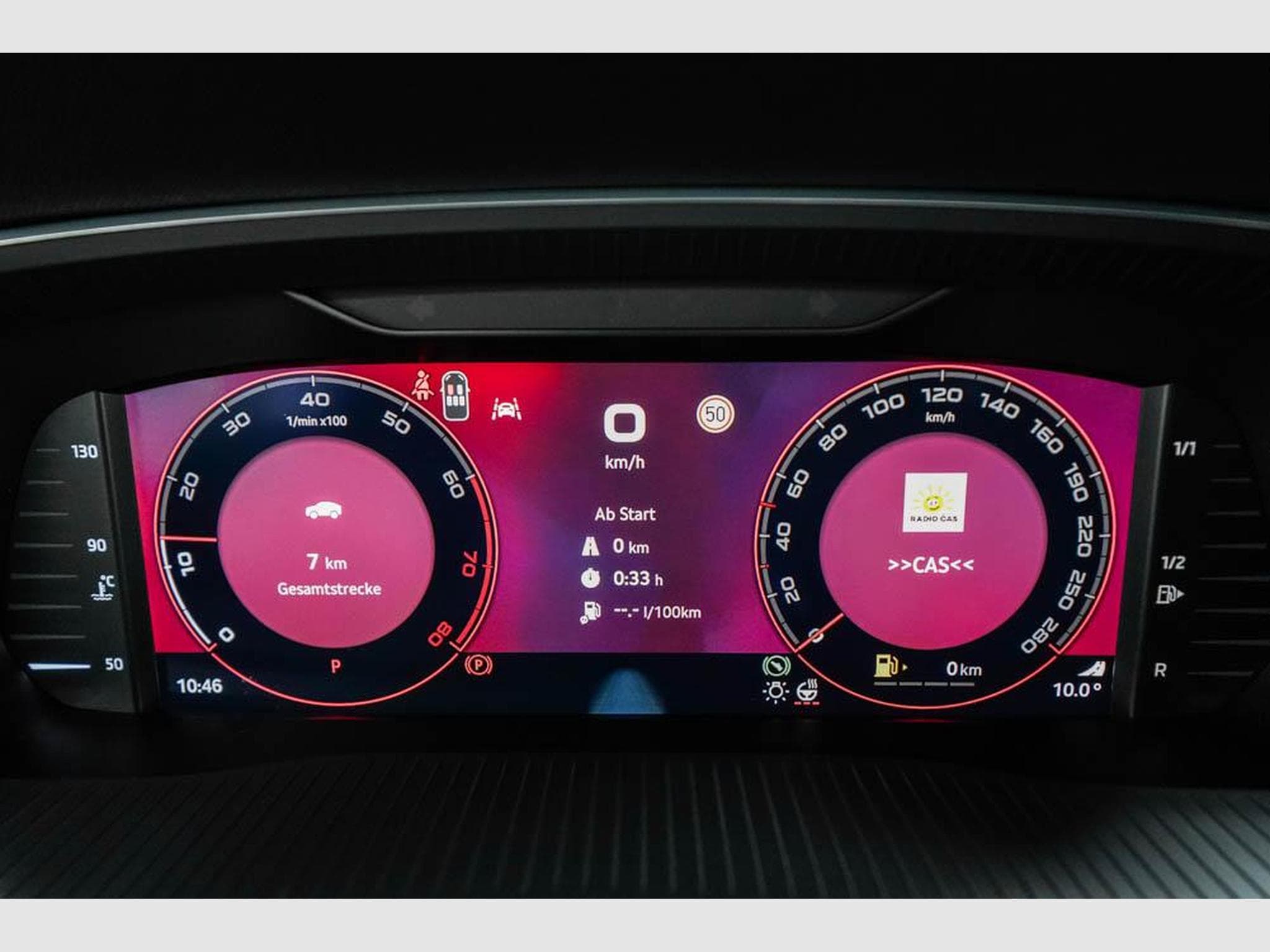 Skoda Octavia Kombi 2,0 TSI (2025) - Photo 9
