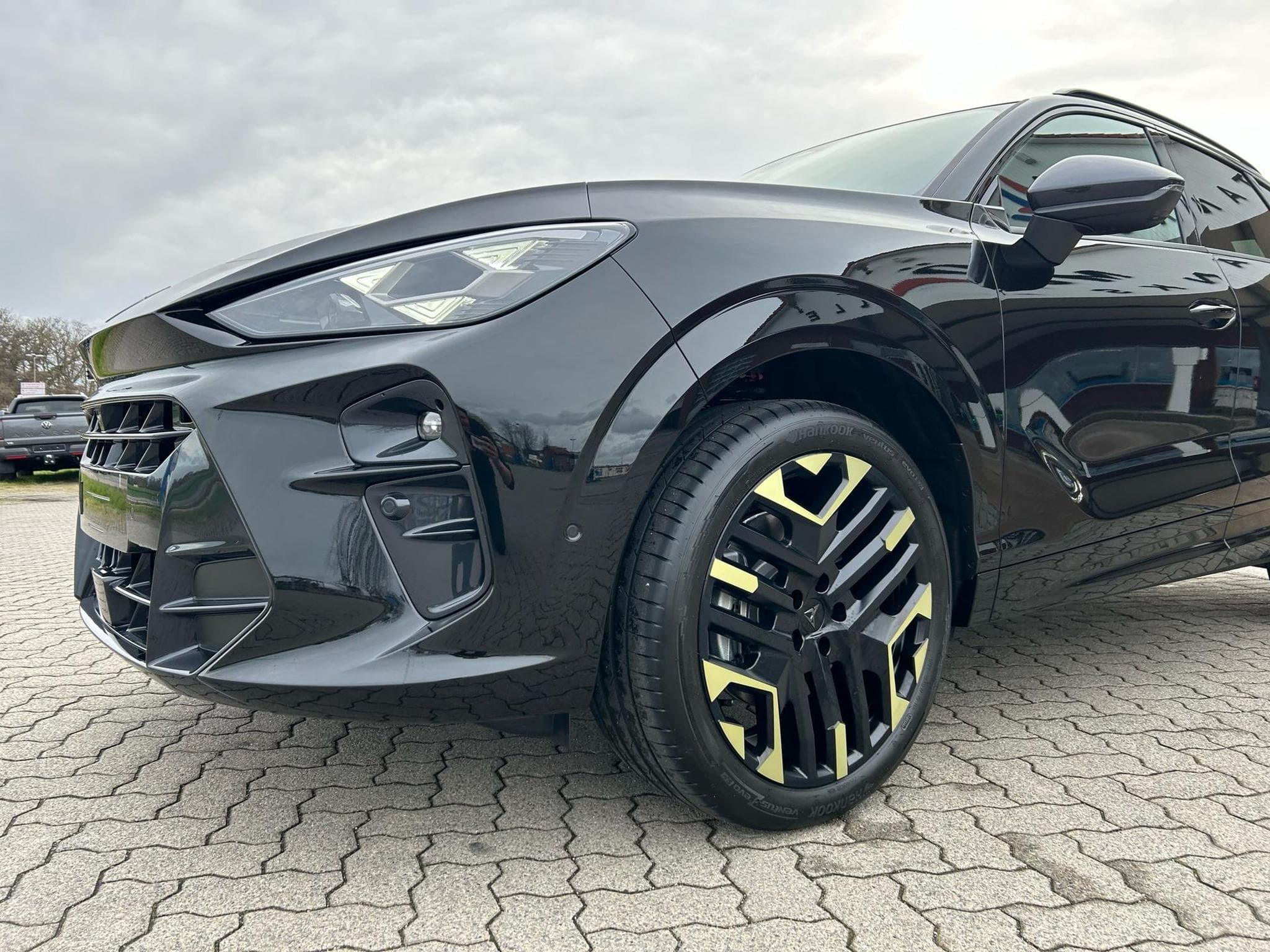 Cupra Terramar Tribe Edition (2026) - Photo 2