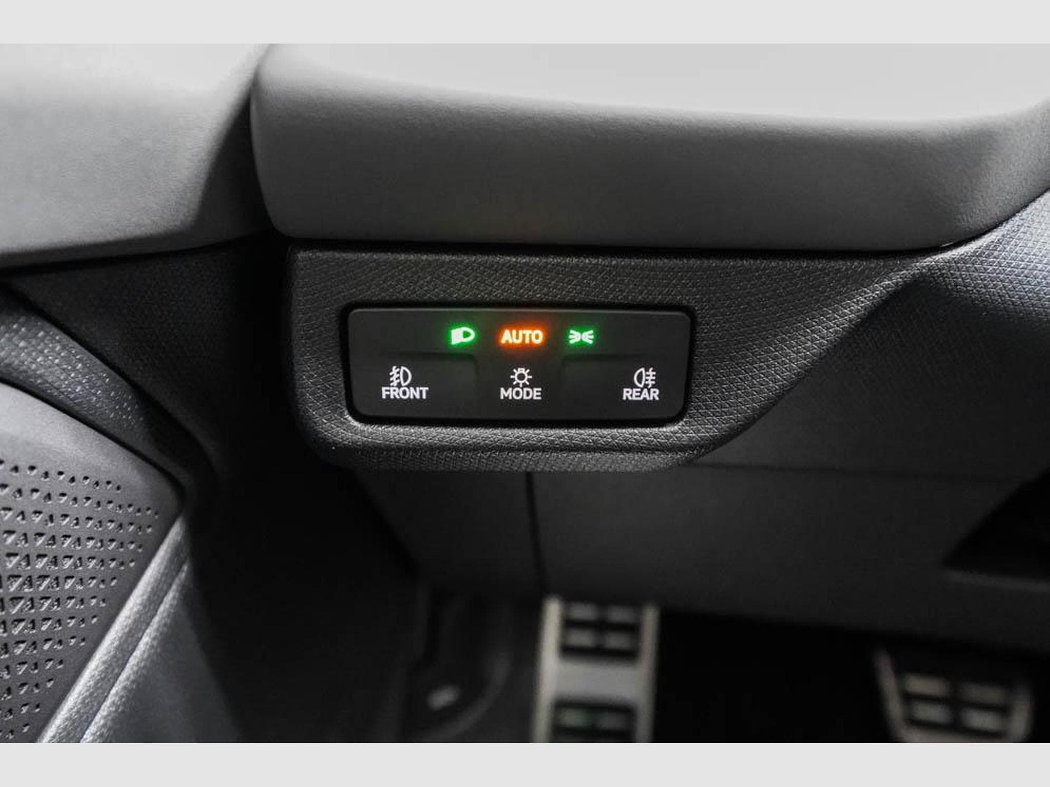 Cupra Terramar 1,5 eTSI DSG (2026) - Photo 12