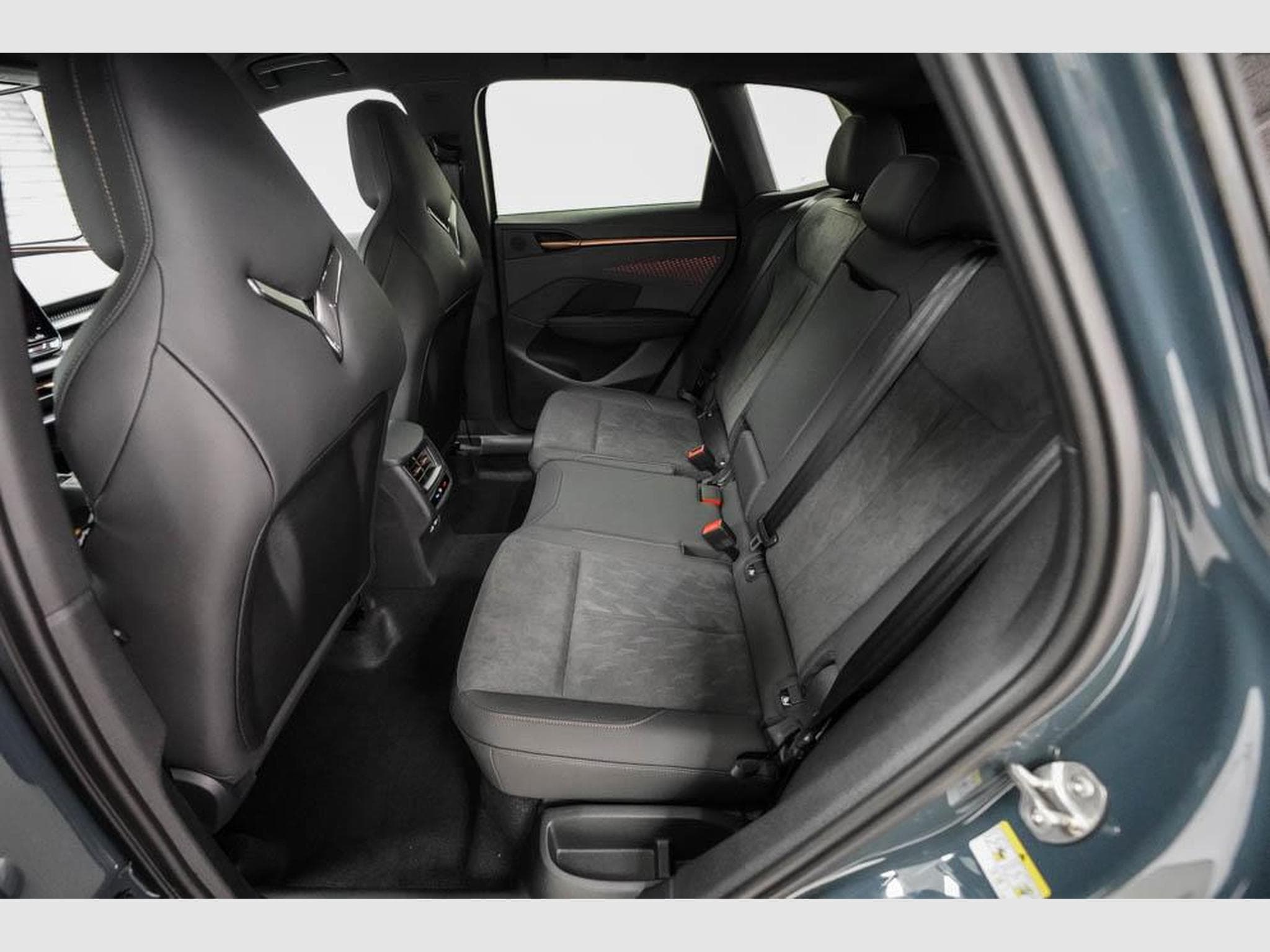 Cupra Terramar 1,5 eTSI DSG (2026) - Photo 17