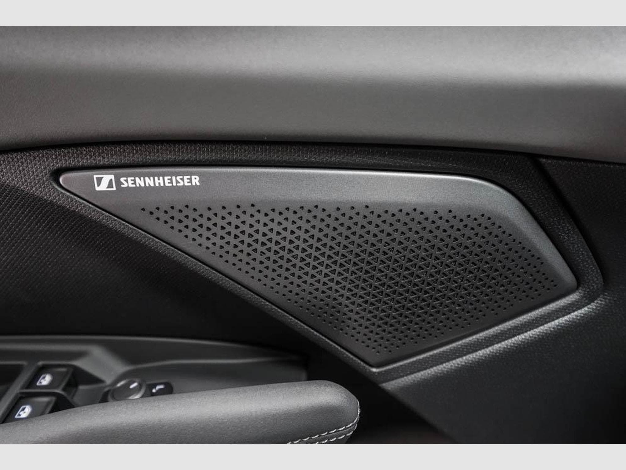 Cupra Terramar 1,5 eTSI DSG (2026) - Photo 25