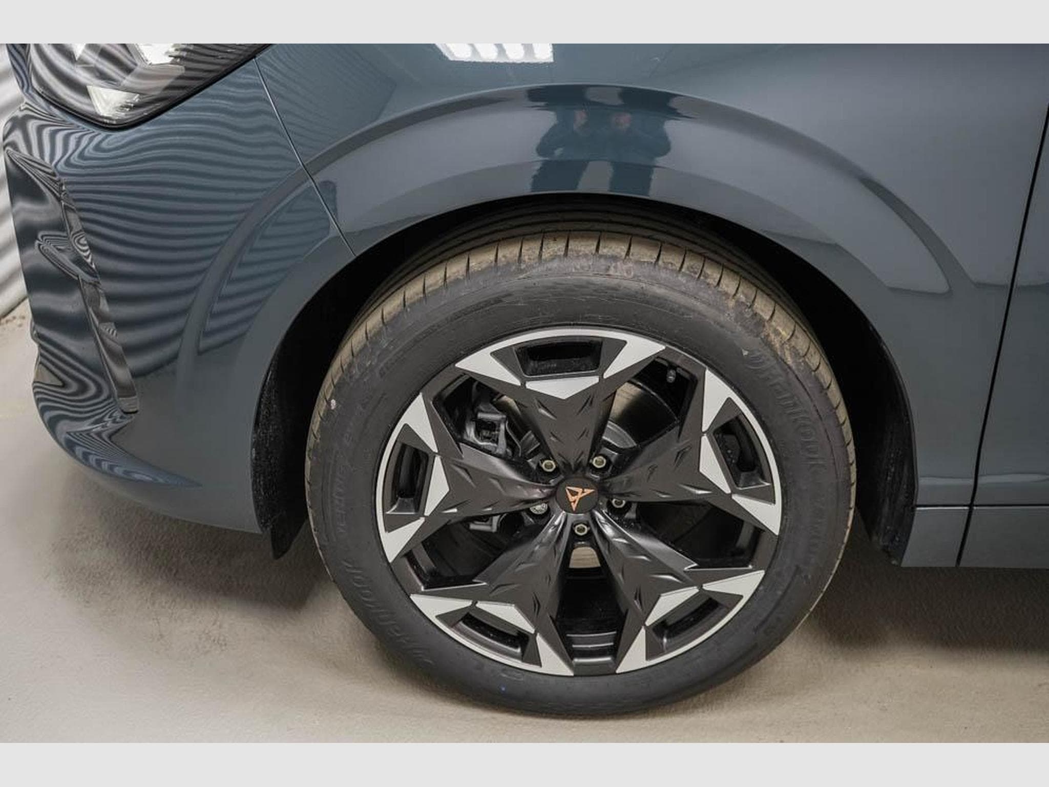 Cupra Terramar 1,5 eTSI DSG (2026) - Photo 5