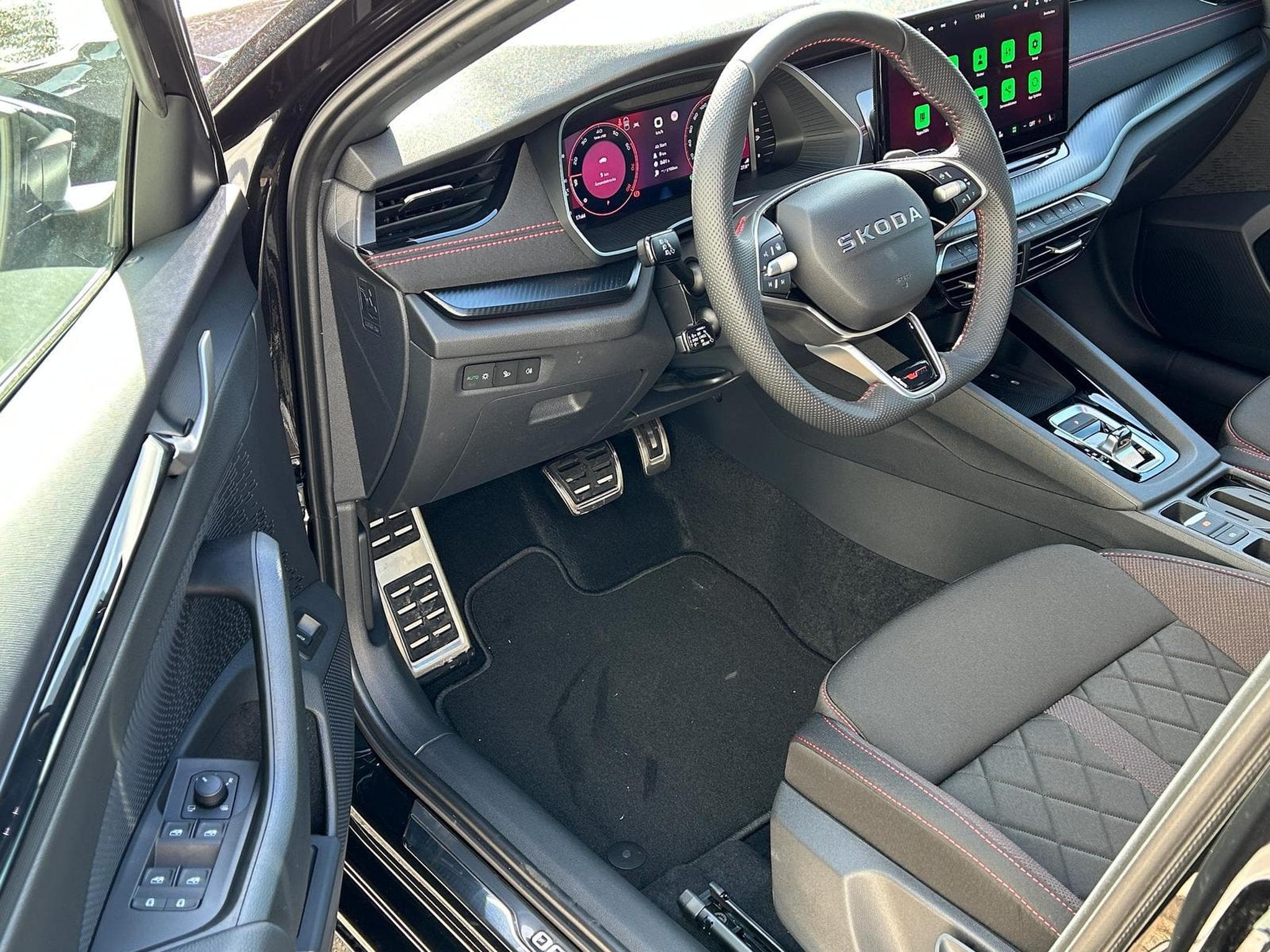 Skoda Octavia RS (2026) - Foto 6