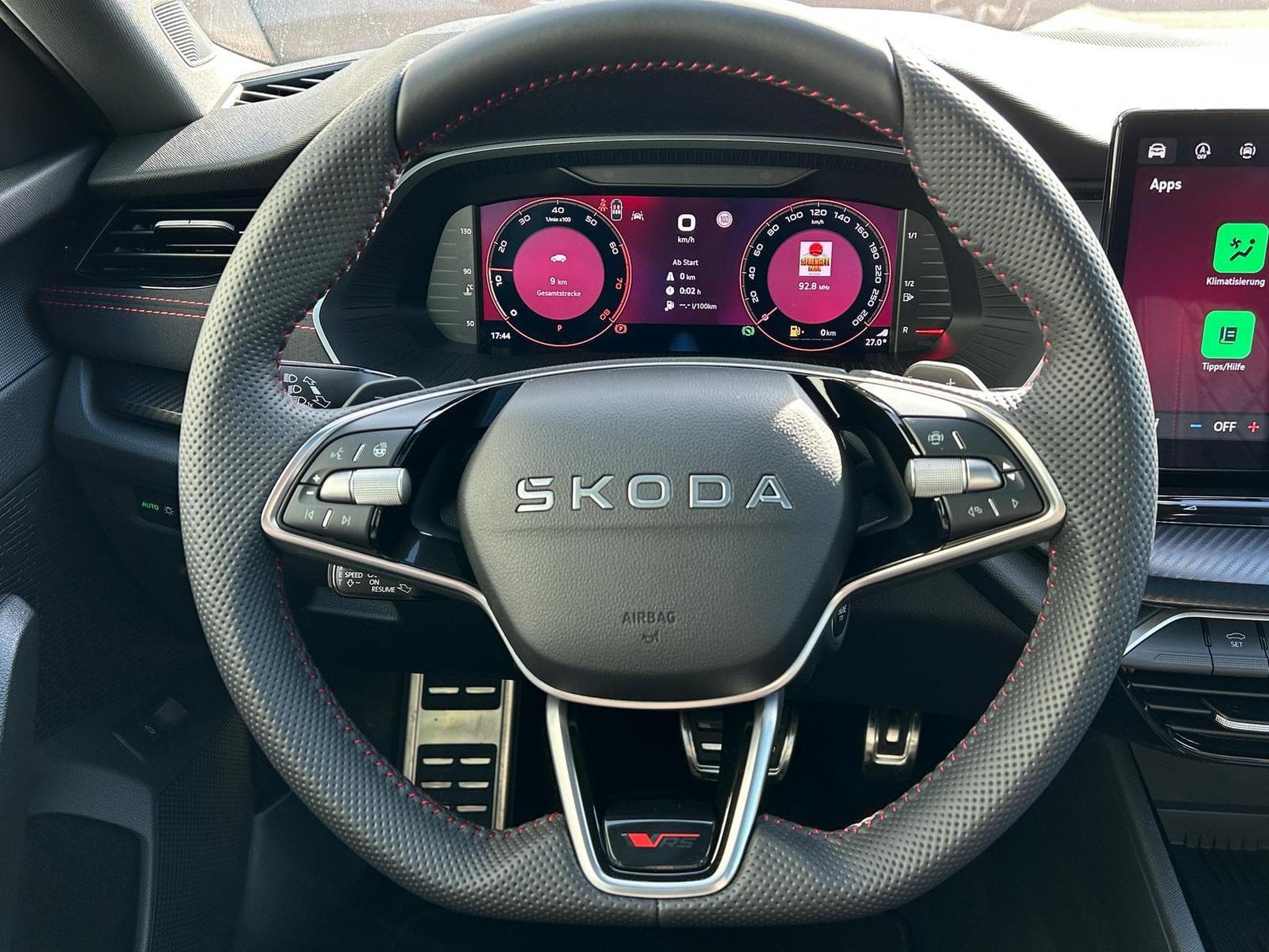 Skoda Octavia RS (2026) - Foto 9