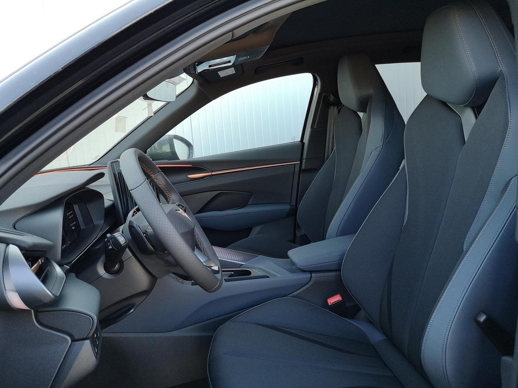 Cupra Terramar 2.0 TSI 195 kW 4Drive VZ (2026) - Foto 9