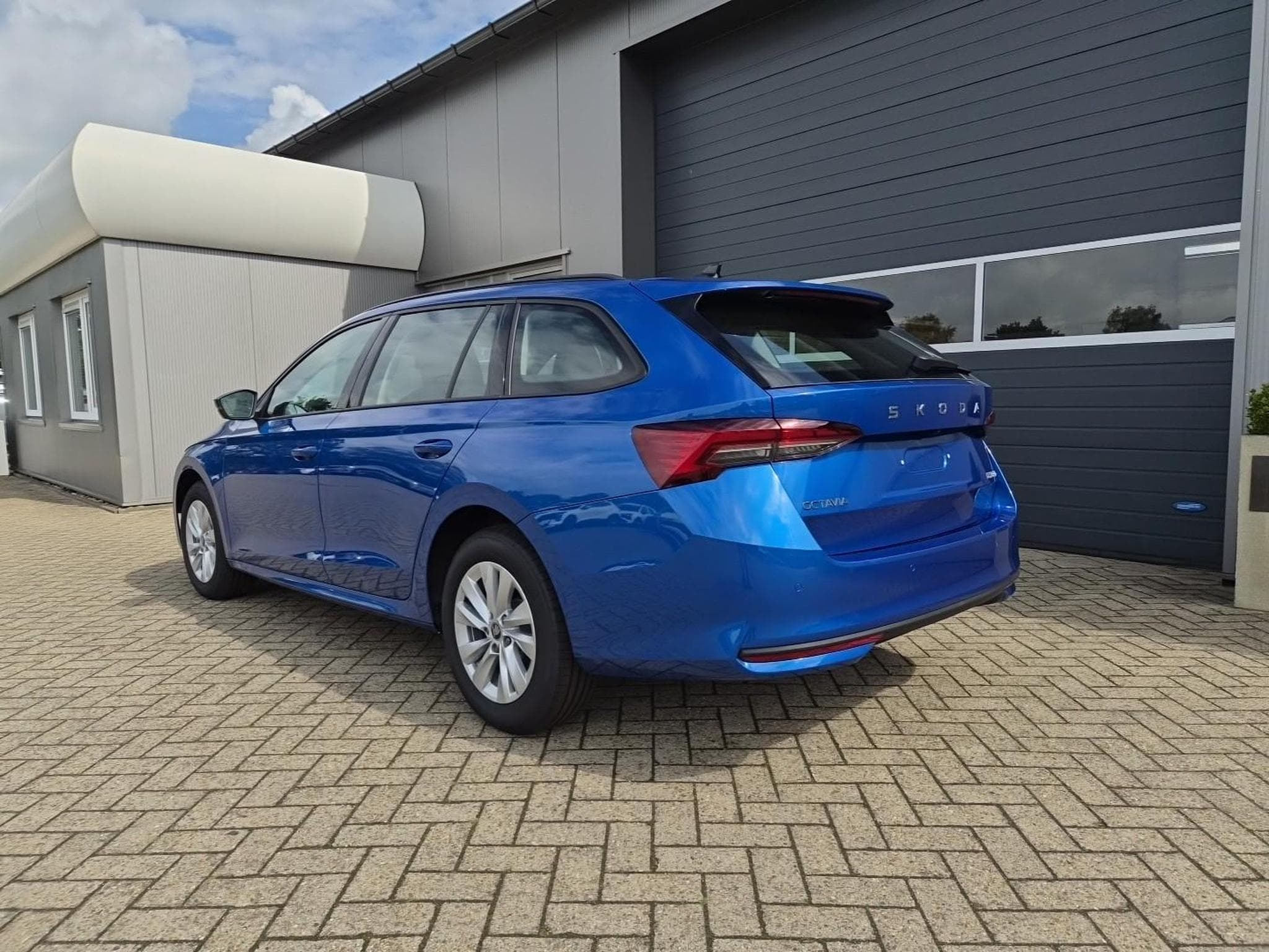 Skoda Octavia 1.5 TSI 150PS (2026) - Foto 2