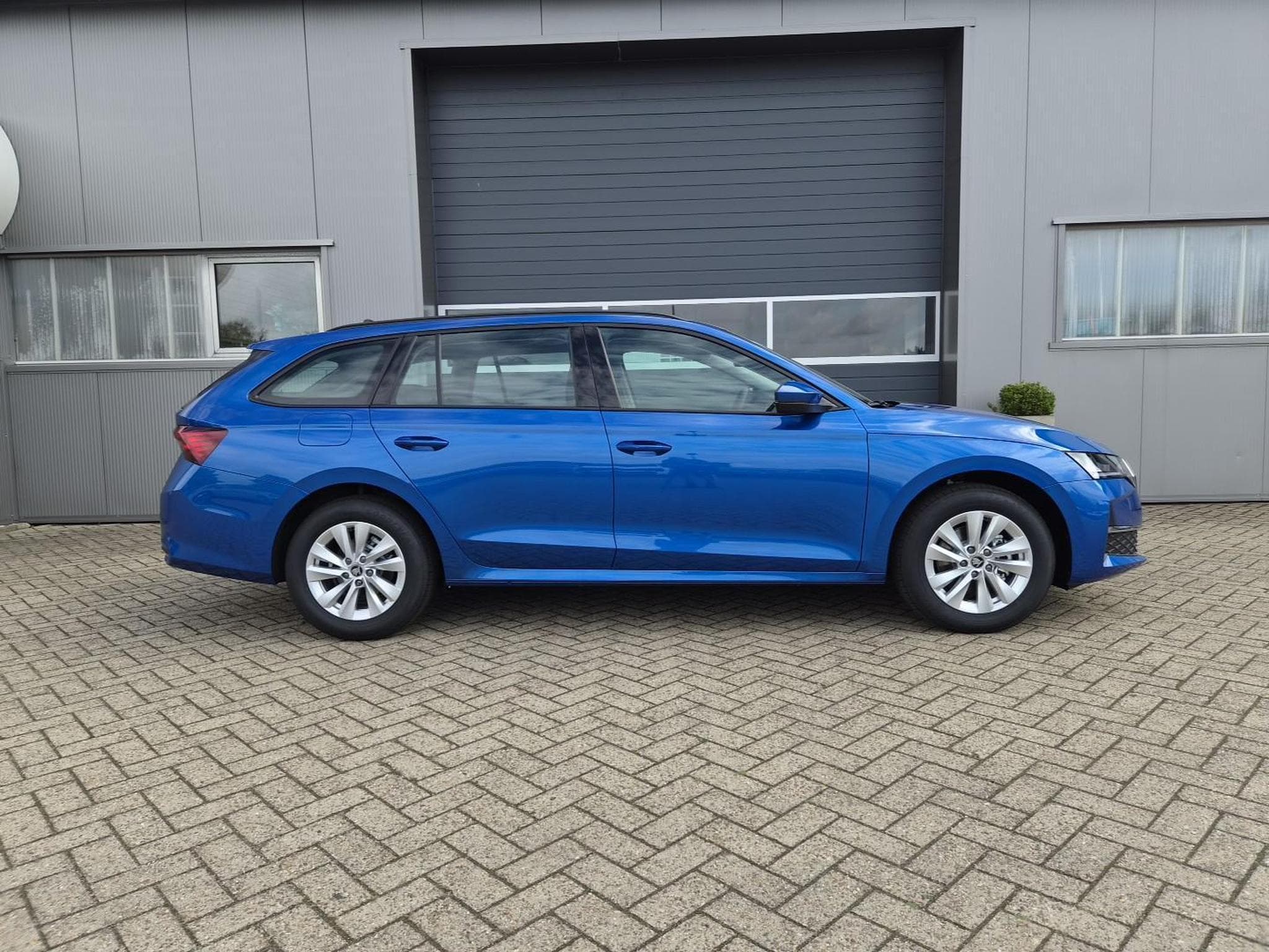 Skoda Octavia 1.5 TSI 150PS (2026) - Foto 5