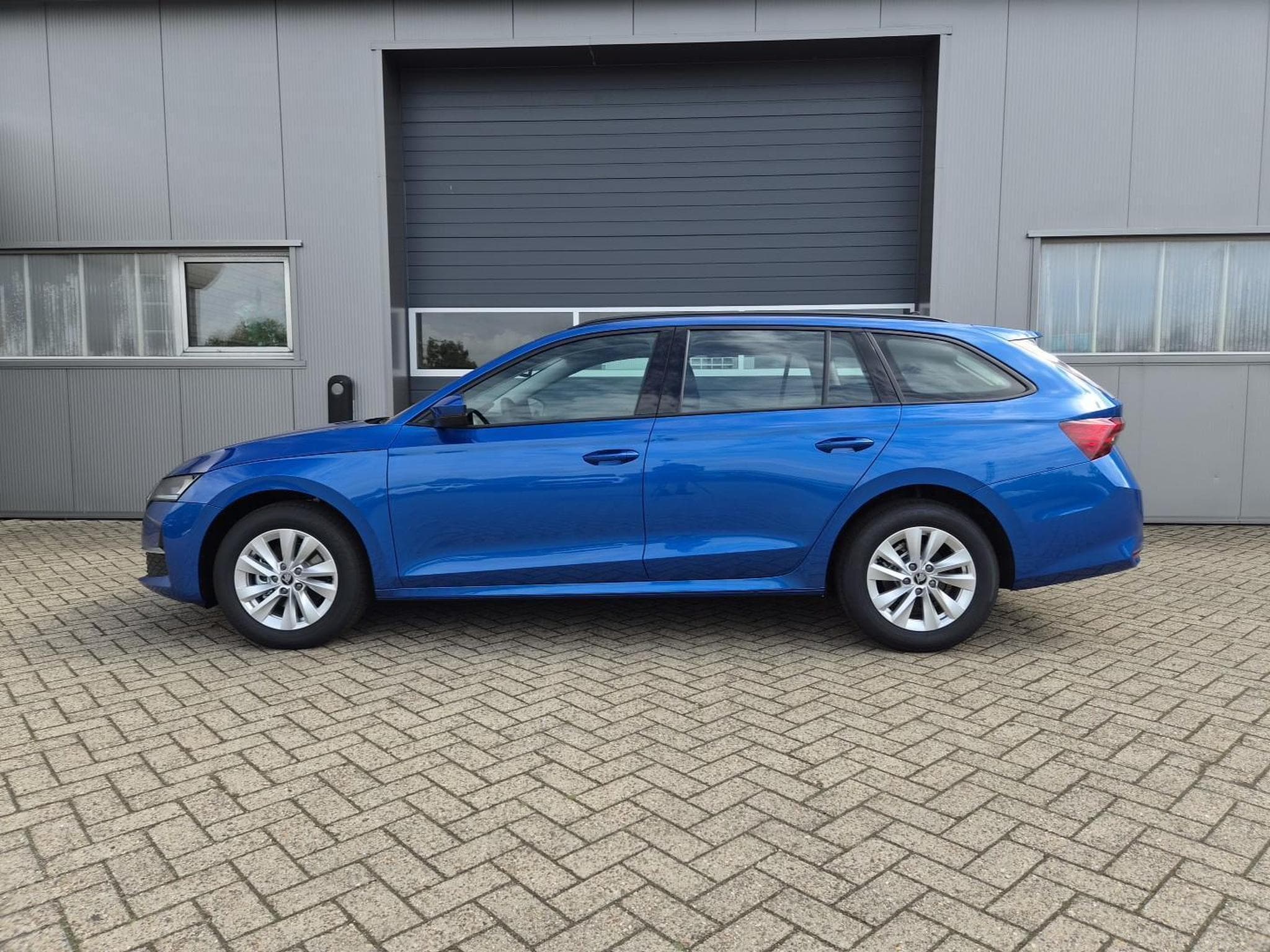 Skoda Octavia 1.5 TSI 150PS (2026) - Foto 2
