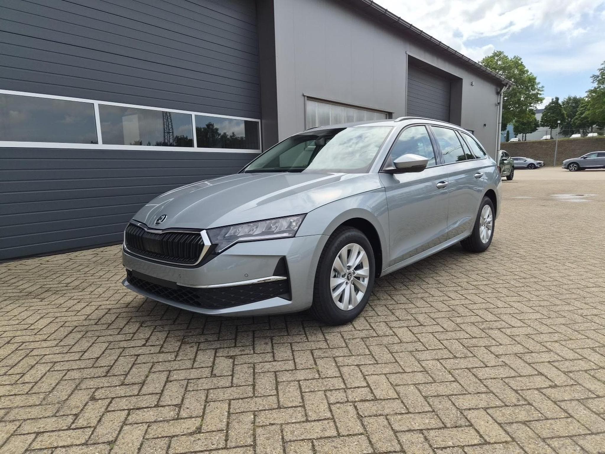 Skoda Octavia 1.5 TSI 150PS (2026) - Foto 3