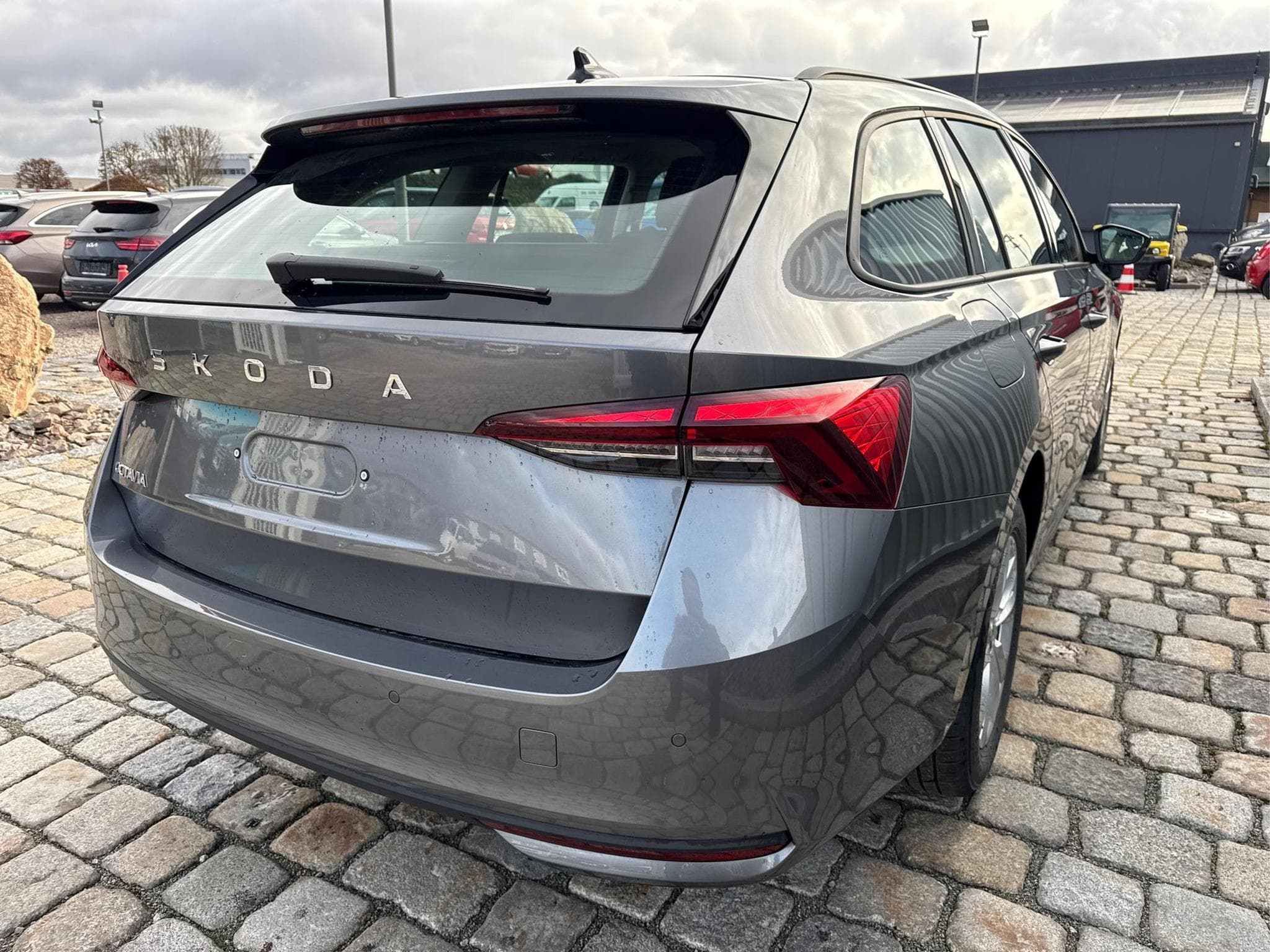 Skoda Octavia Selection 2,0 TDI (2026) - Foto 2