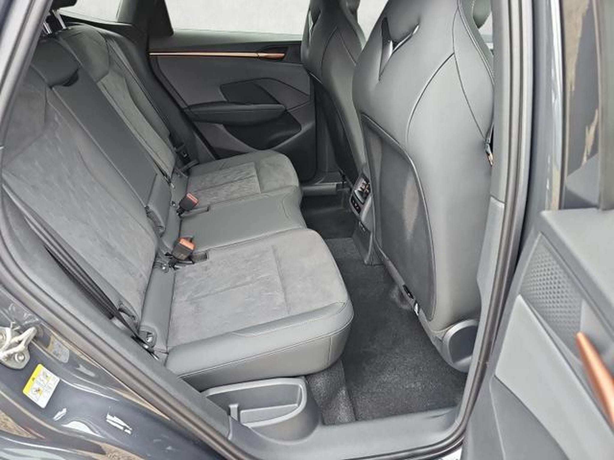 Cupra Terramar 1.5 e-Hybrid 150 kW (2026) - Foto 13