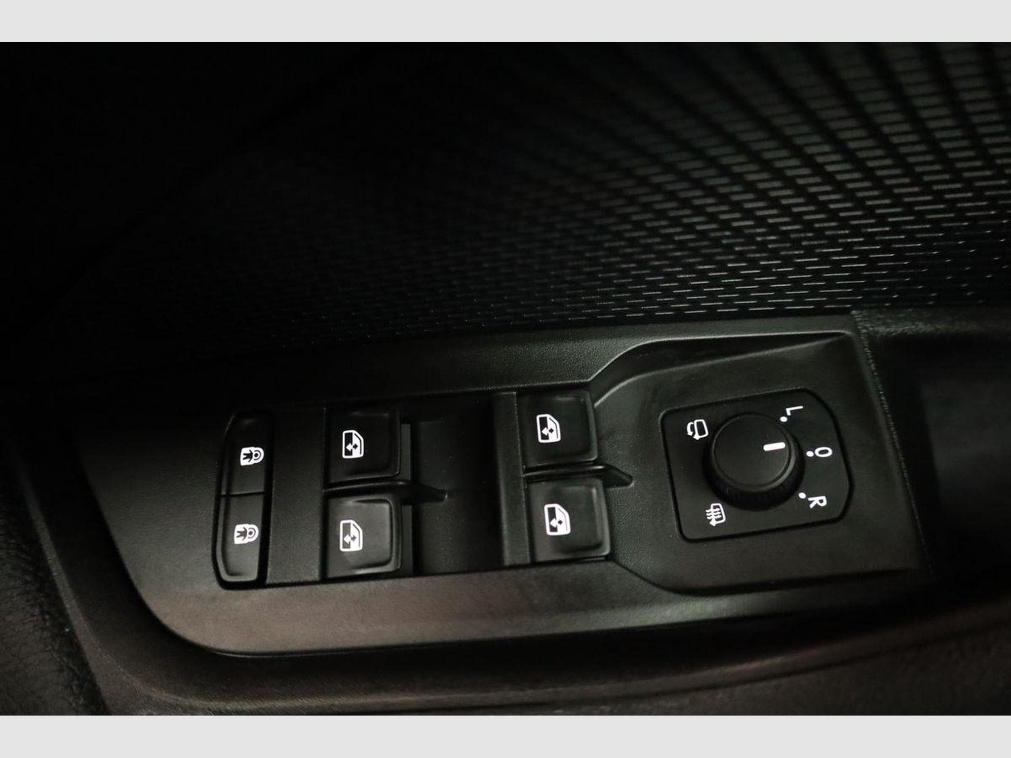 Skoda Octavia 2.0 TSI 195 kW RS (2026) - Photo 7