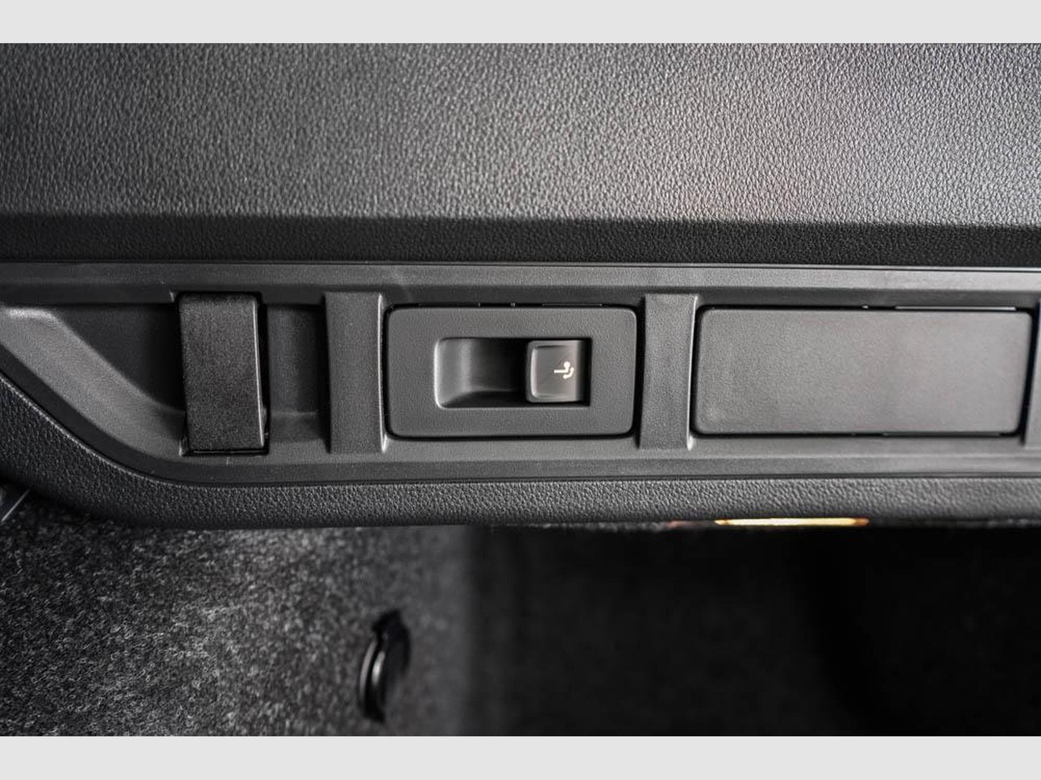 Skoda Octavia Kombi 2,0 TDI (2026) - Foto 19