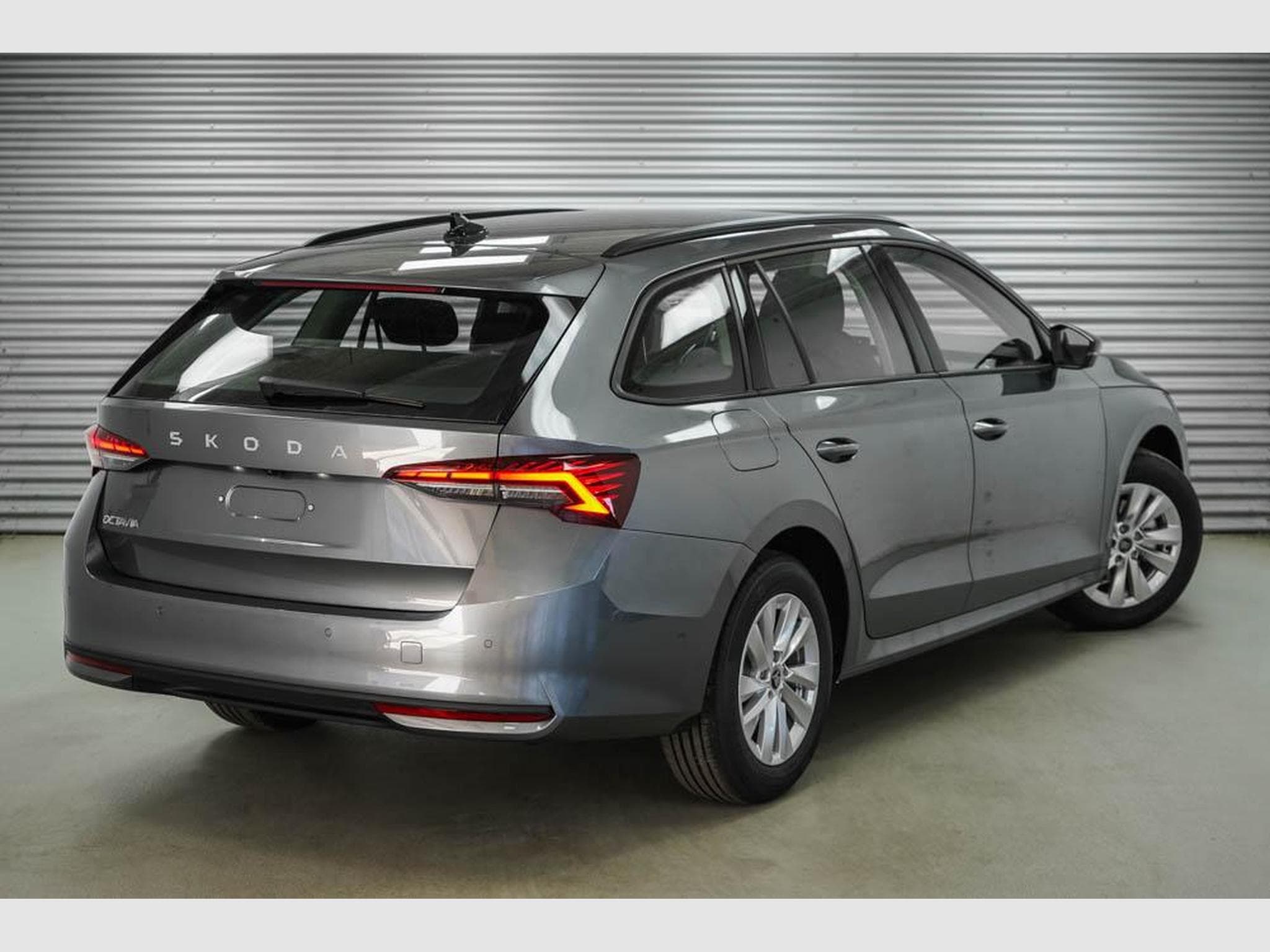 Skoda Octavia Kombi 2,0 TDI (2026) - Foto 3