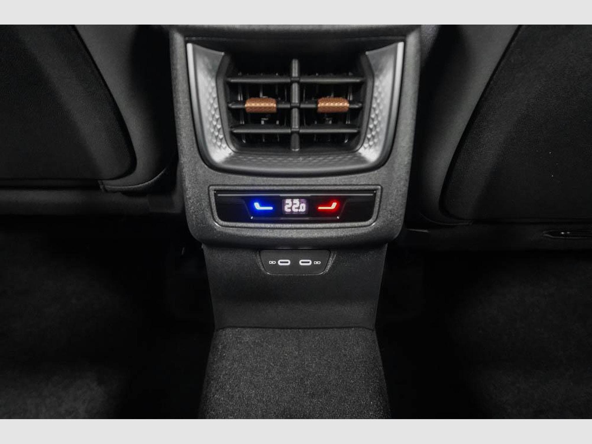 Cupra Terramar 1,5 eTSI DSG (2026) - Foto 18