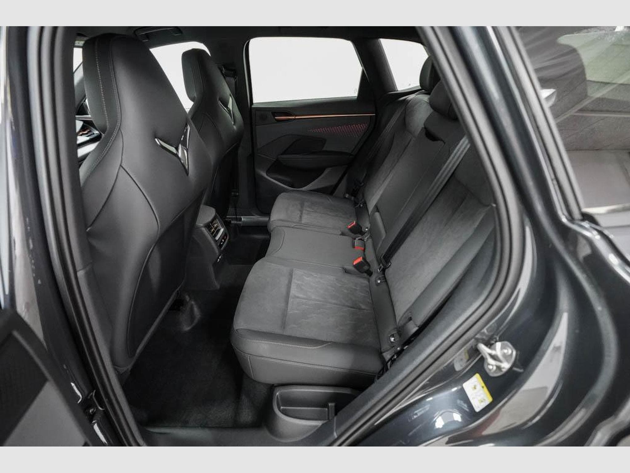 Cupra Terramar 1,5 eTSI DSG (2026) - Photo 17