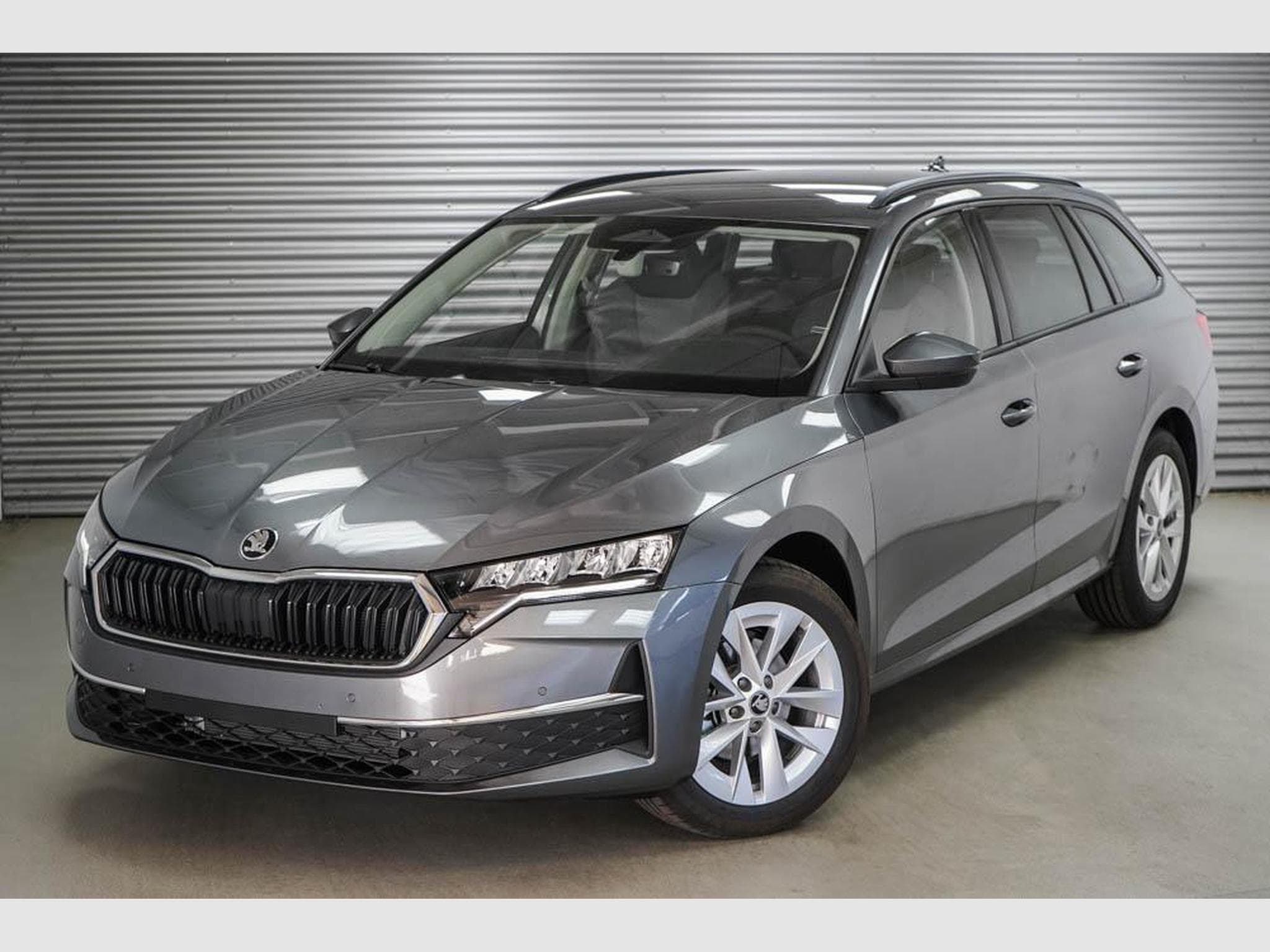 Skoda Octavia Kombi 1,5 TSI (2026) - Photo 1