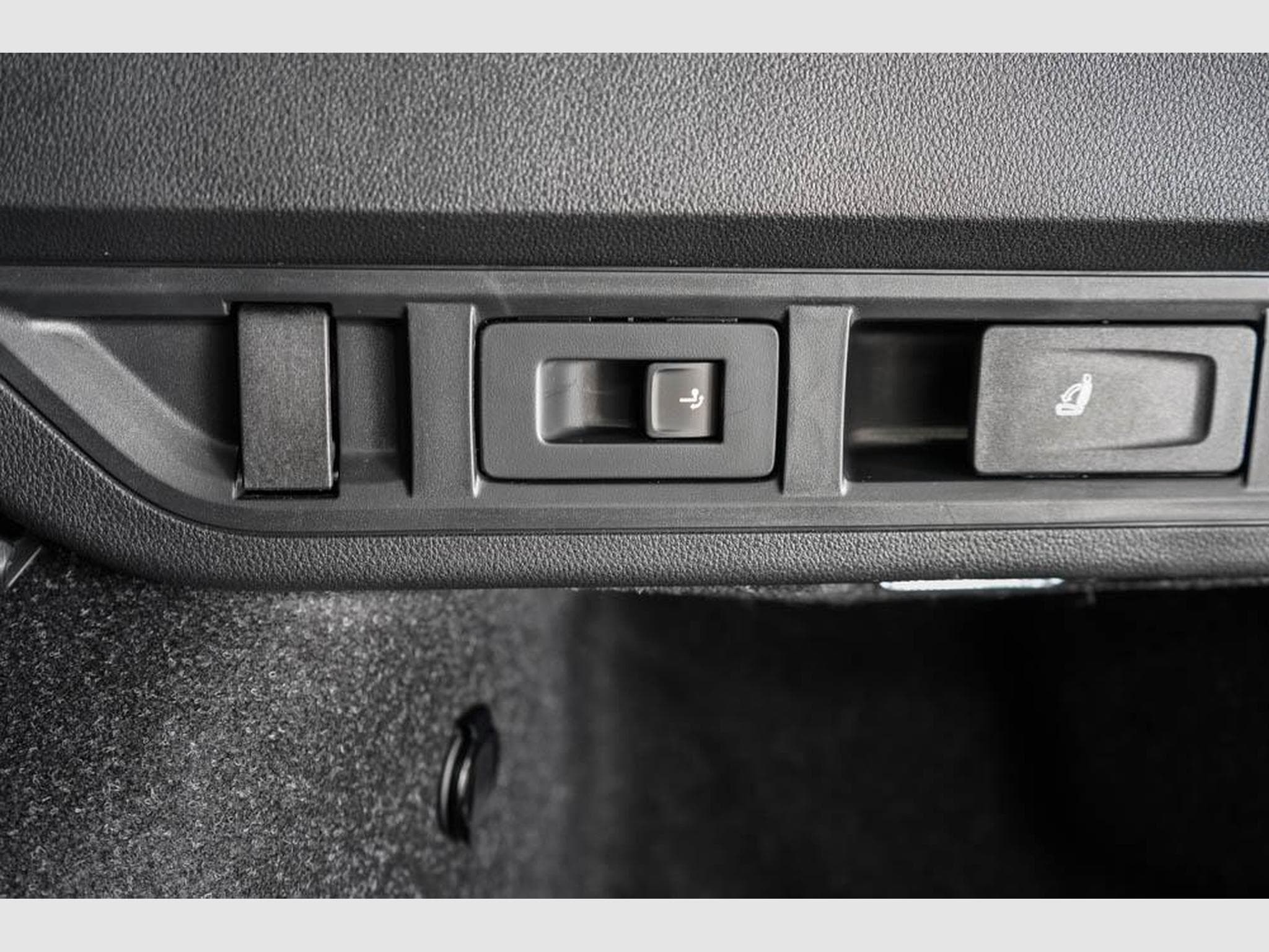 Skoda Octavia Kombi 1,5 TSI (2026) - Photo 19