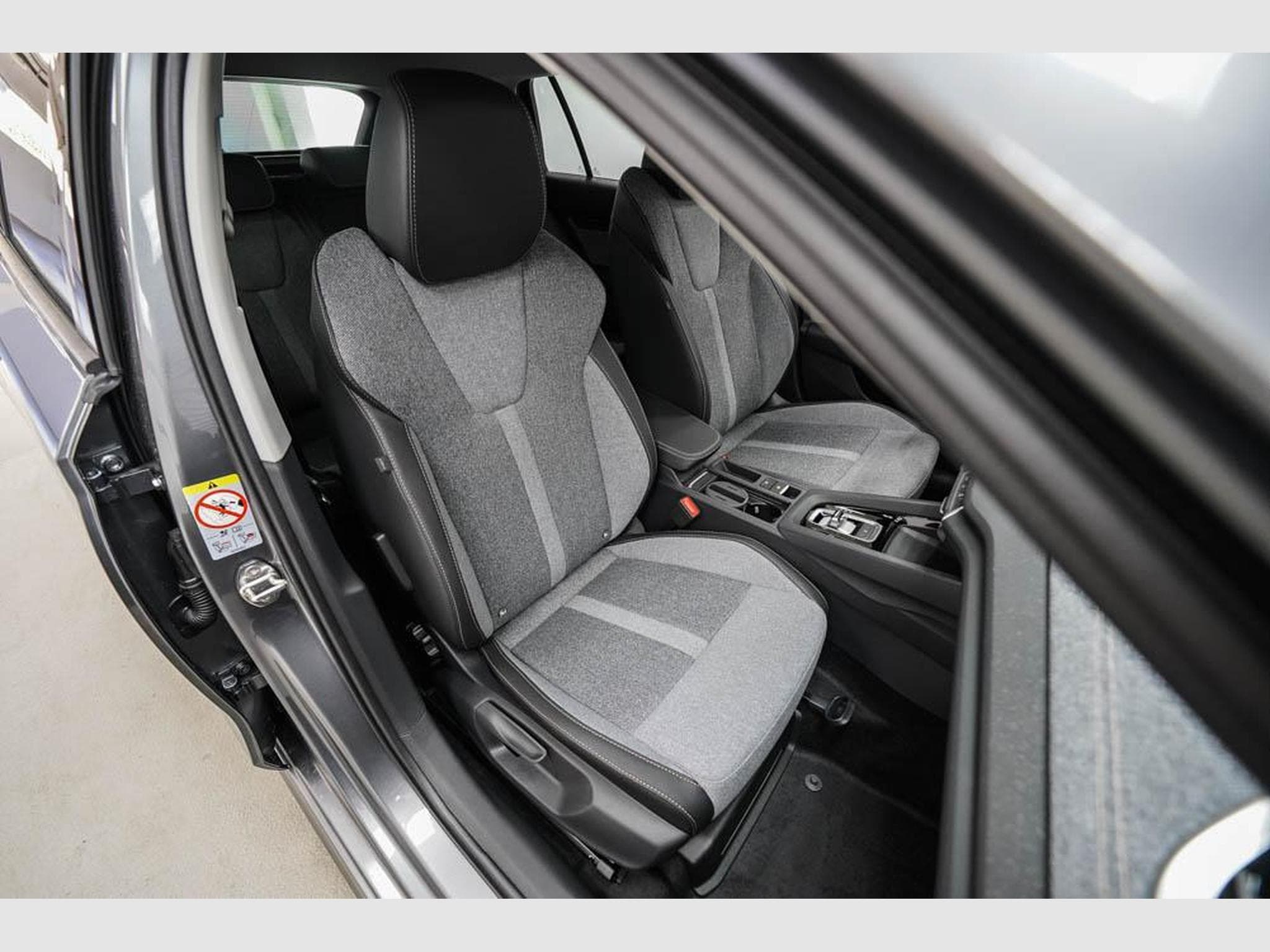 Skoda Octavia Kombi 1,5 TSI (2026) - Photo 21