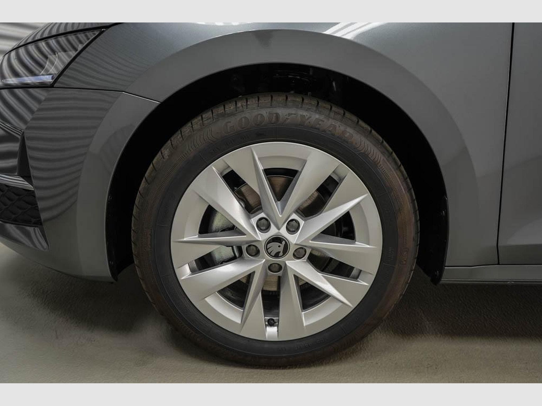 Skoda Octavia Kombi 1,5 TSI (2026) - Photo 5