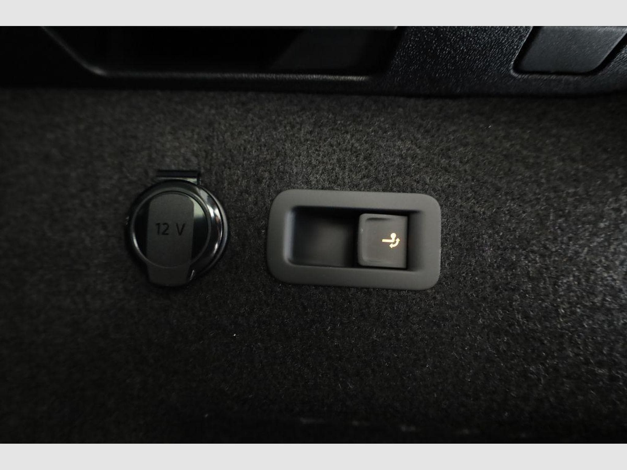 VW Tayron 1.5 TSI eHybrid 150 kW Life (2025) - Foto 13
