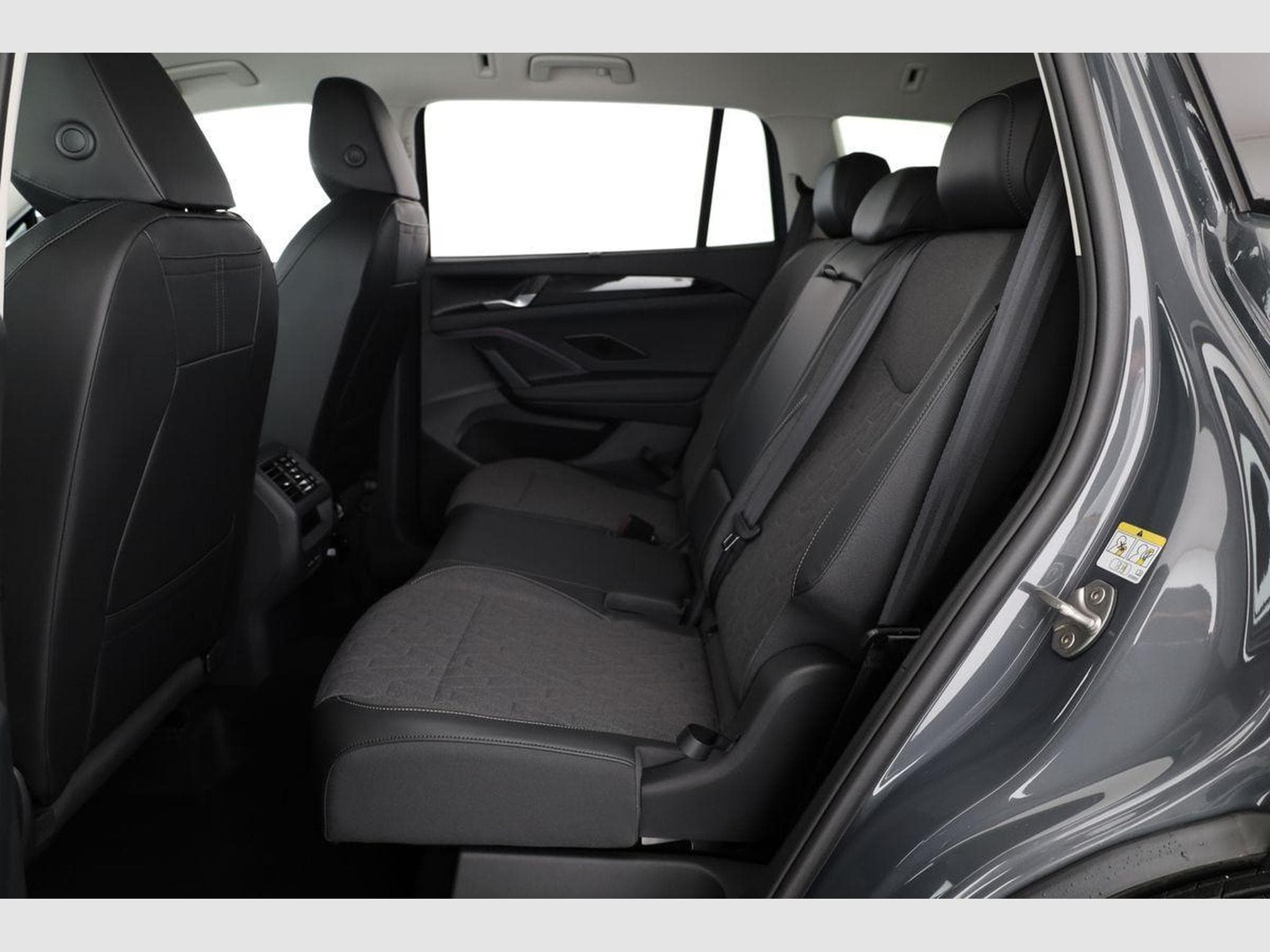 VW Tayron 1.5 TSI eHybrid 150 kW Life (2026) - Foto 10