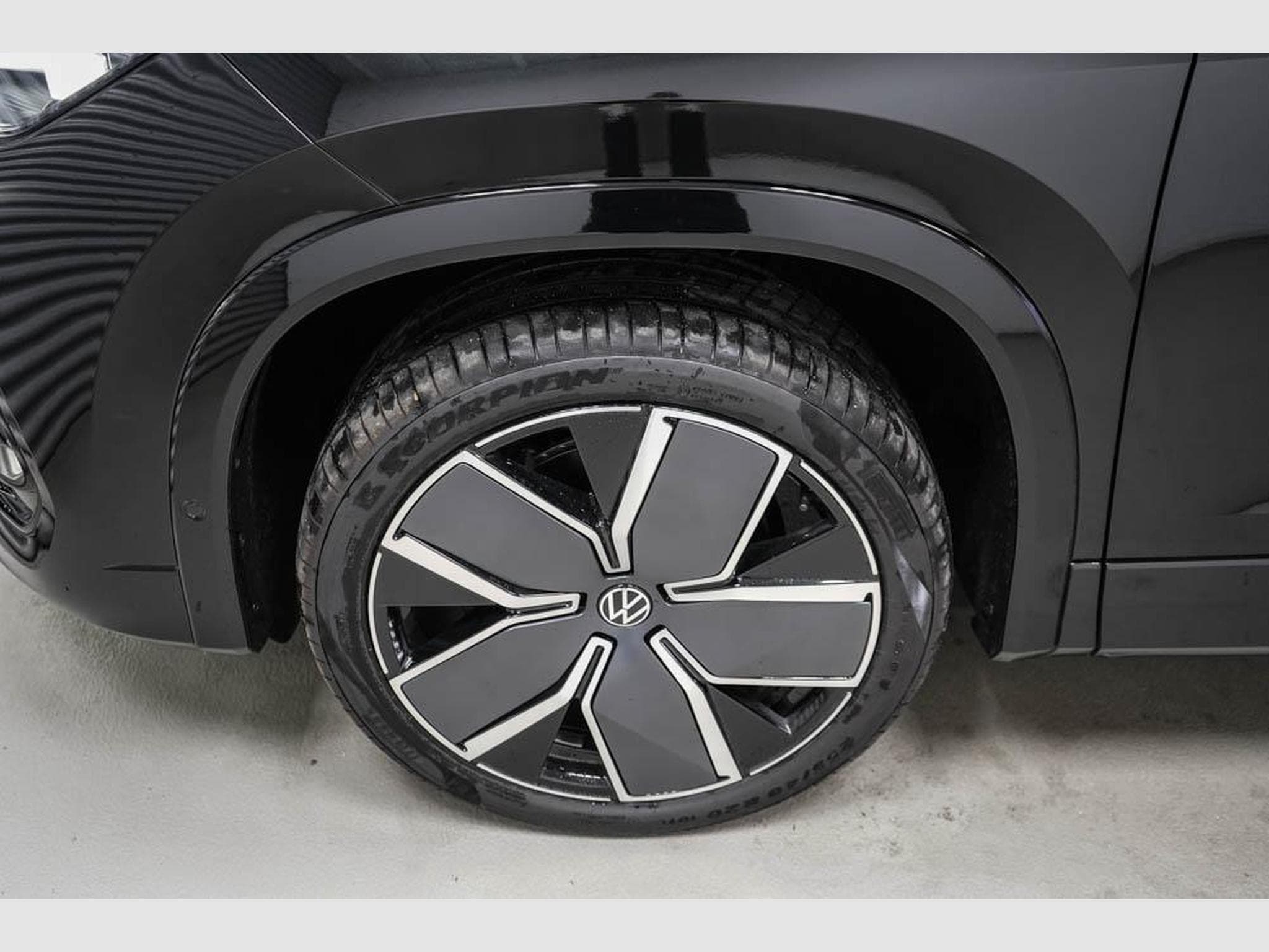 VW Tayron 2,0 TDI DSG (2026) - Photo 4