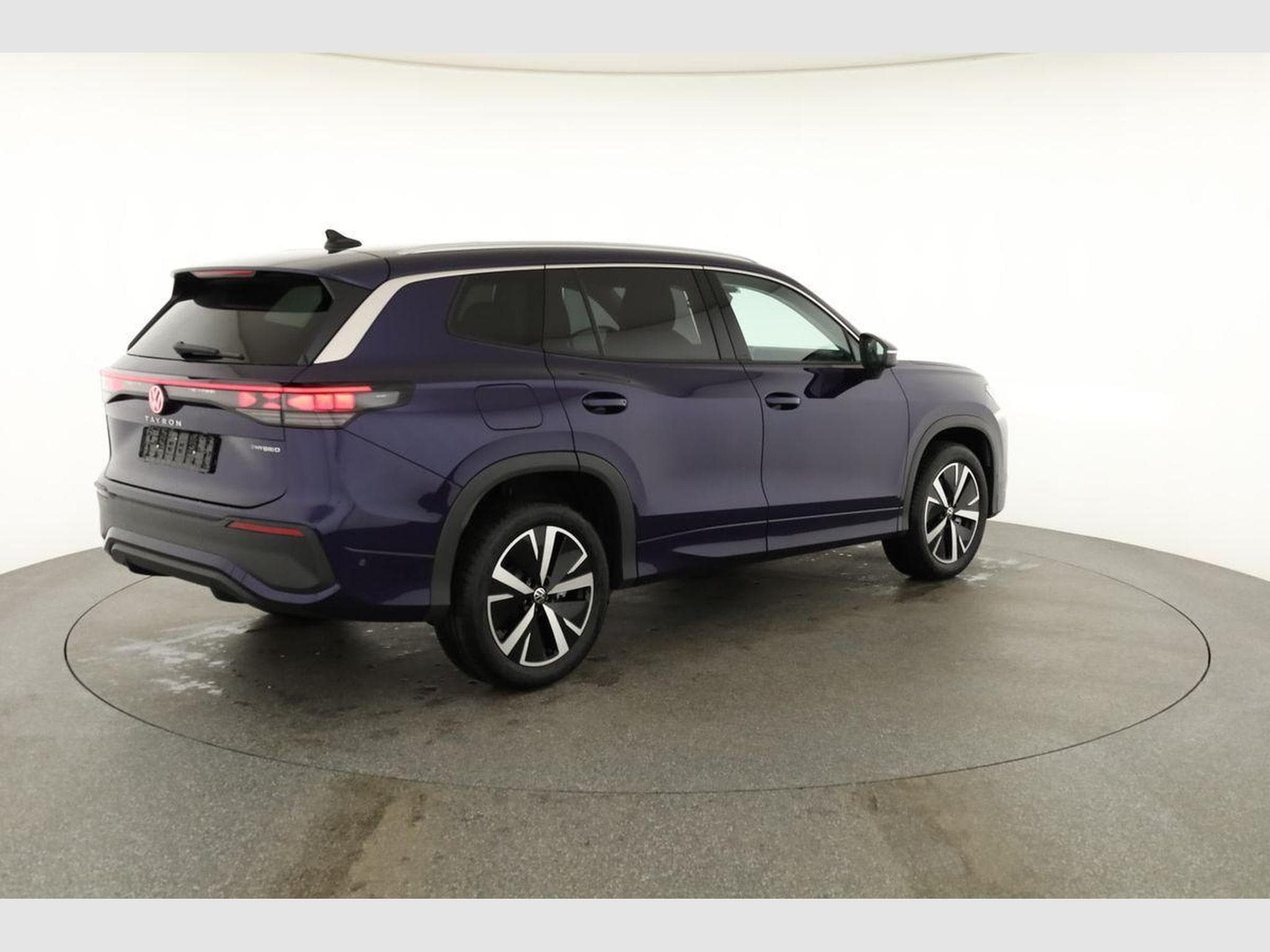 VW Tayron 1.5 TSI eHybrid 150 kW Life (2025) - Photo 20
