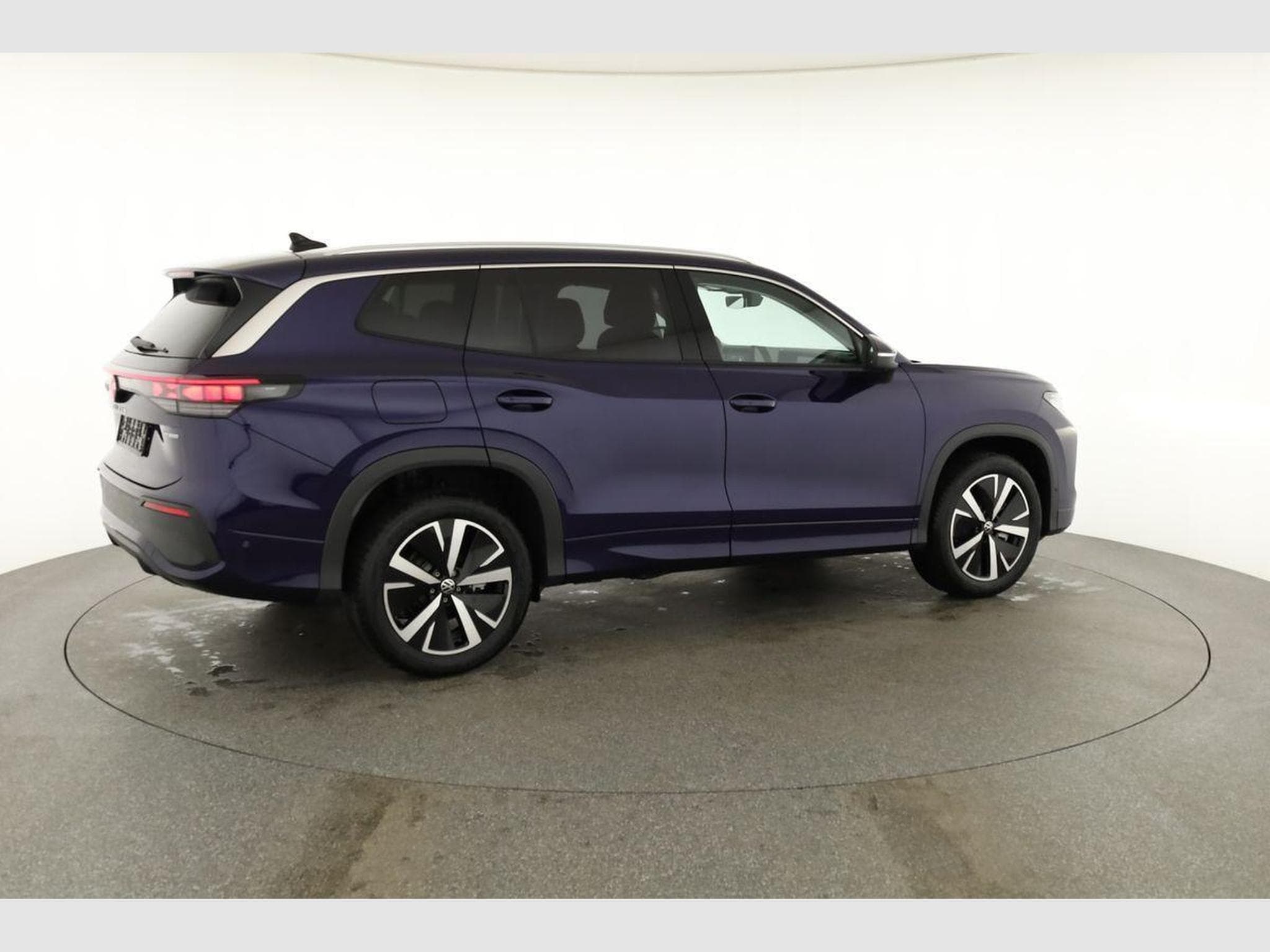 VW Tayron 1.5 TSI eHybrid 150 kW Life (2025) - Photo 21
