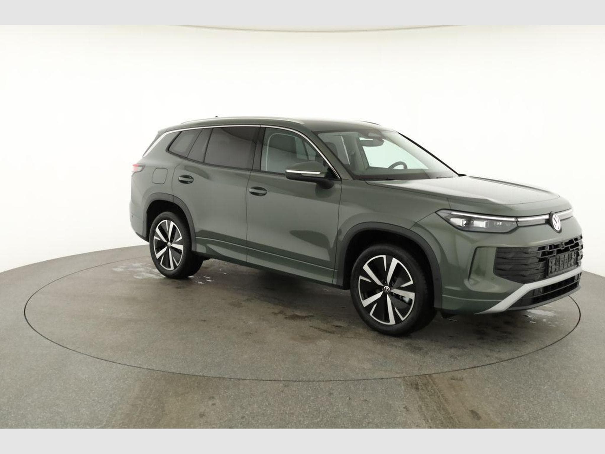 VW Tayron 1.5 TSI eHybrid 150 kW Life (2025) - Photo 25