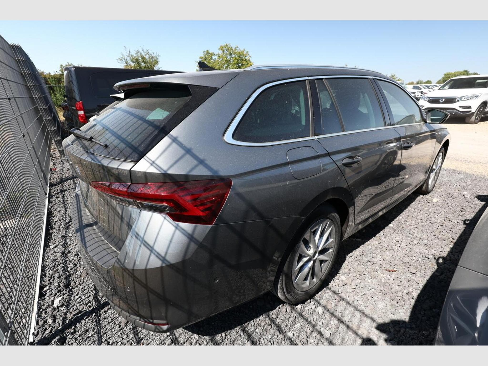 Skoda Octavia Selection (2025) - Photo 3