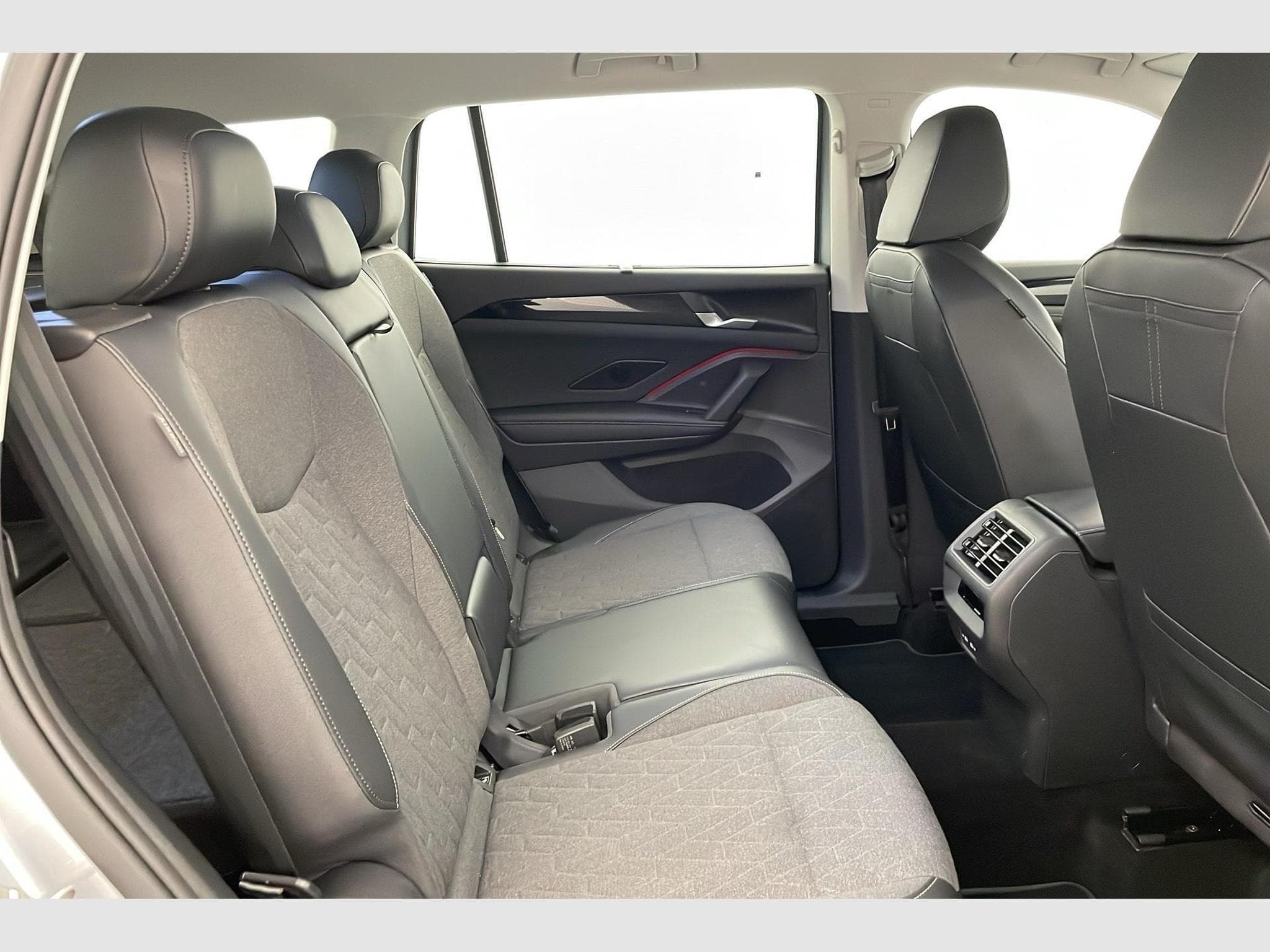 VW Tayron Life Plus 7pl (2025) - Photo 10
