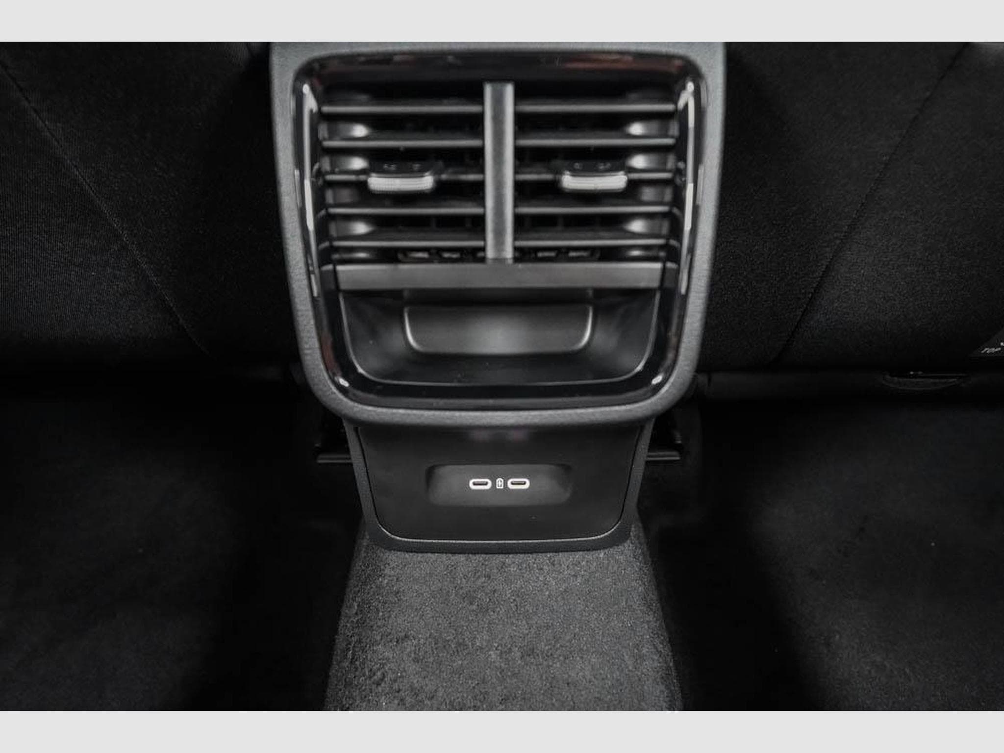 Skoda Octavia Kombi 1,5 TSI (2026) - Photo 17