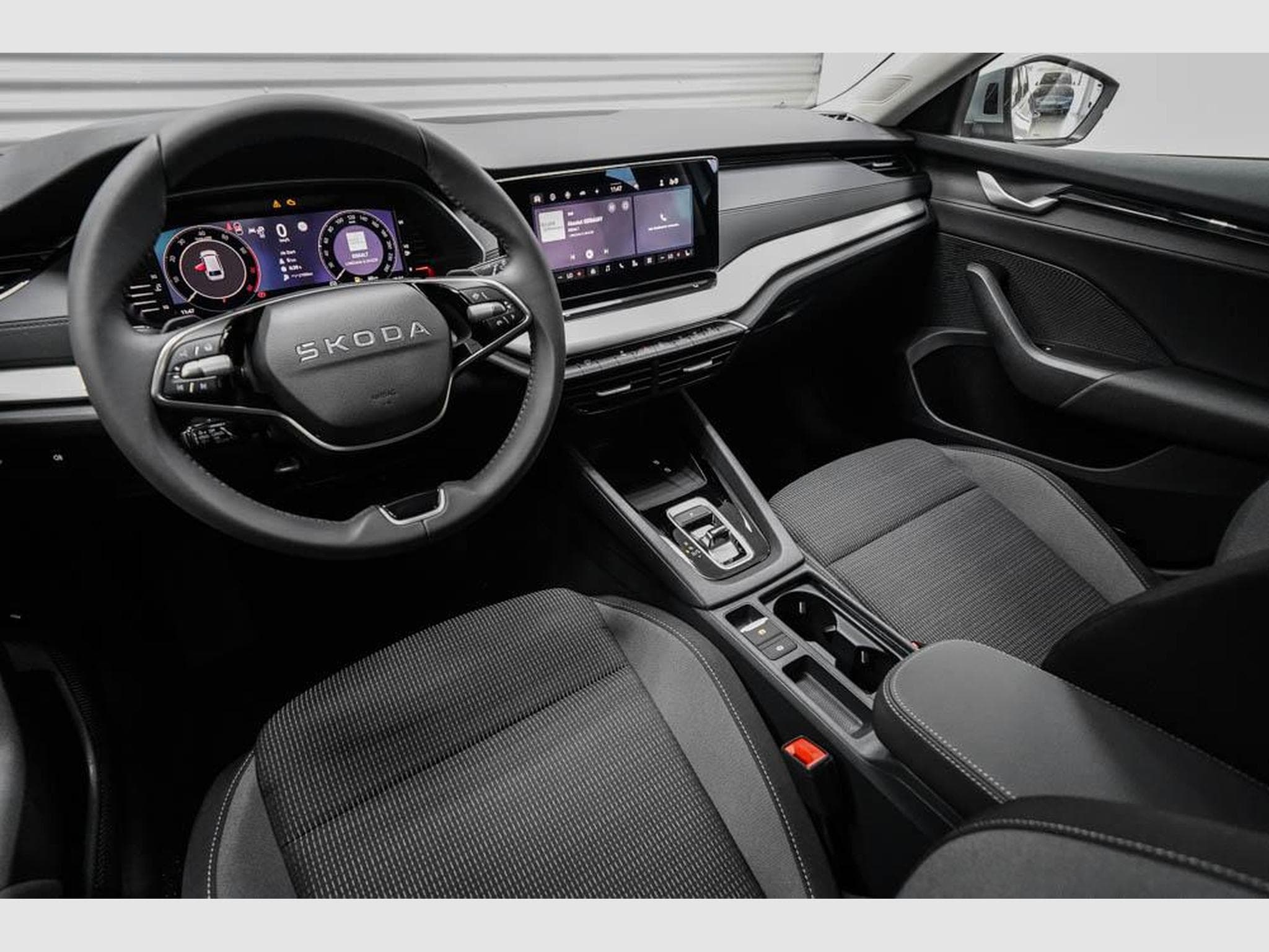 Skoda Octavia Kombi 1,5 TSI (2026) - Photo 7