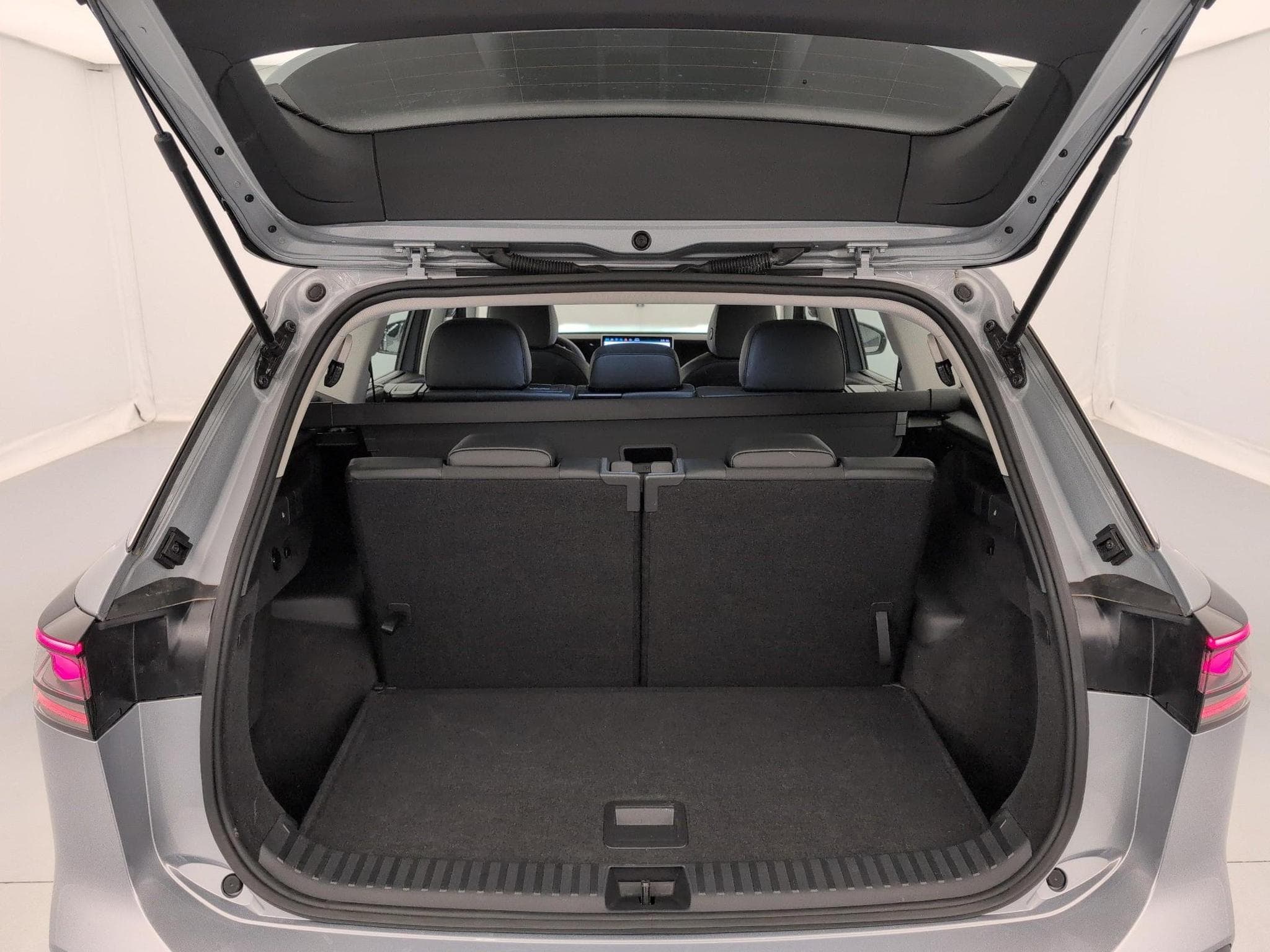 VW Tayron Life Plus 7pl (2025) - Photo 11