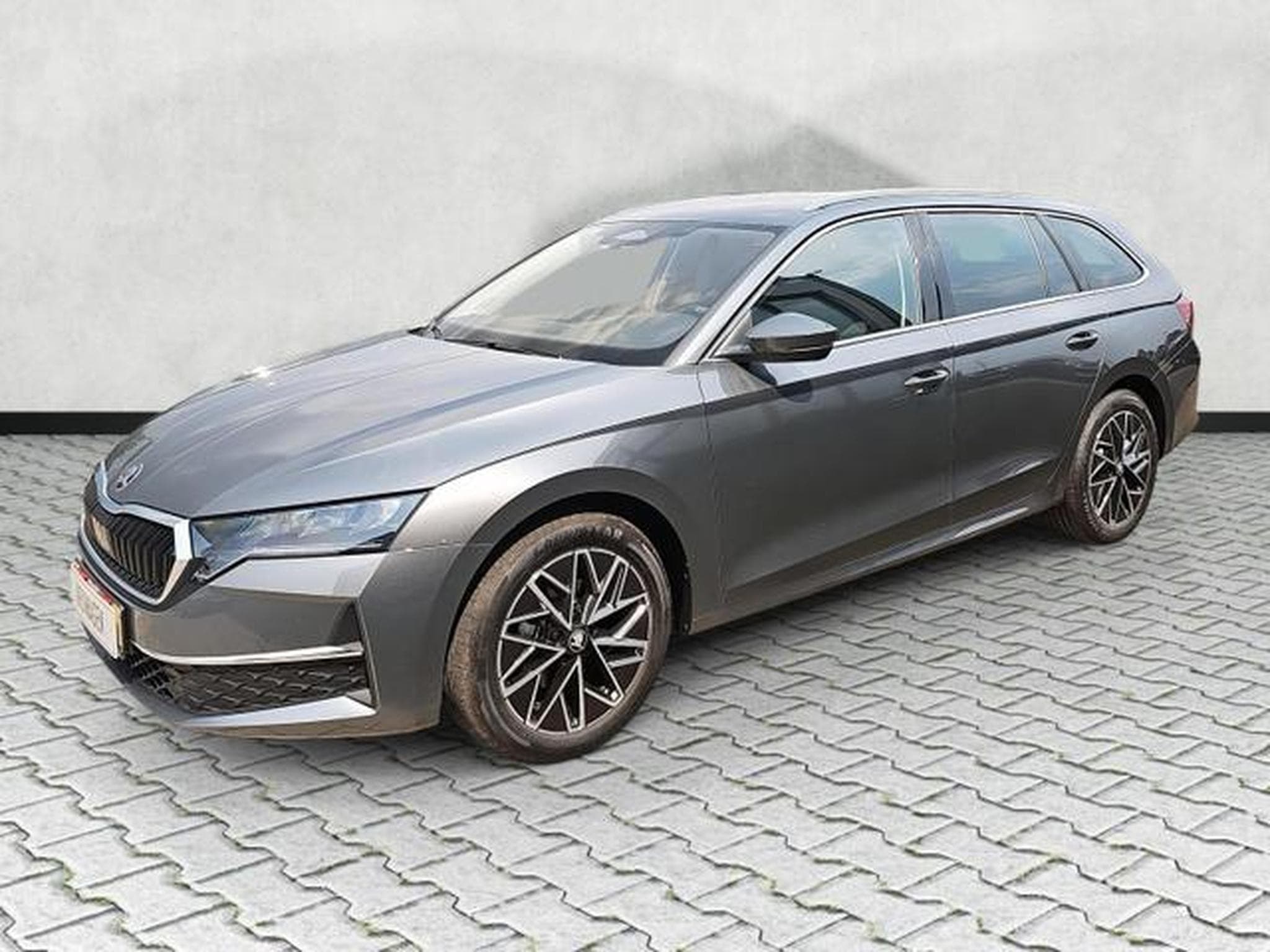 Skoda Octavia 2.0 TDI 110 kW Selection (2026) - Foto 3
