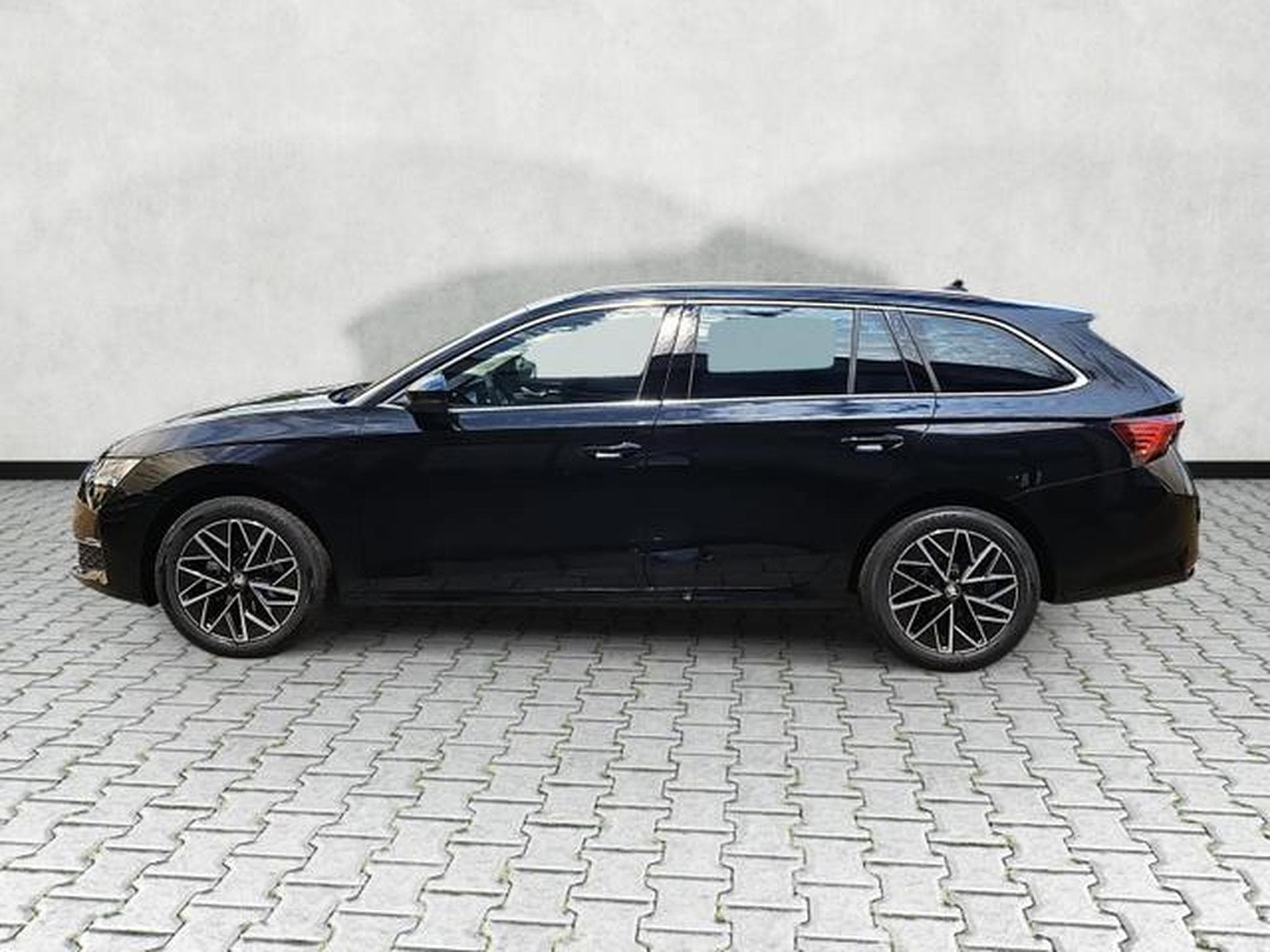 Skoda Octavia 2.0 TDI 110 kW Selection (2026) - Foto 4