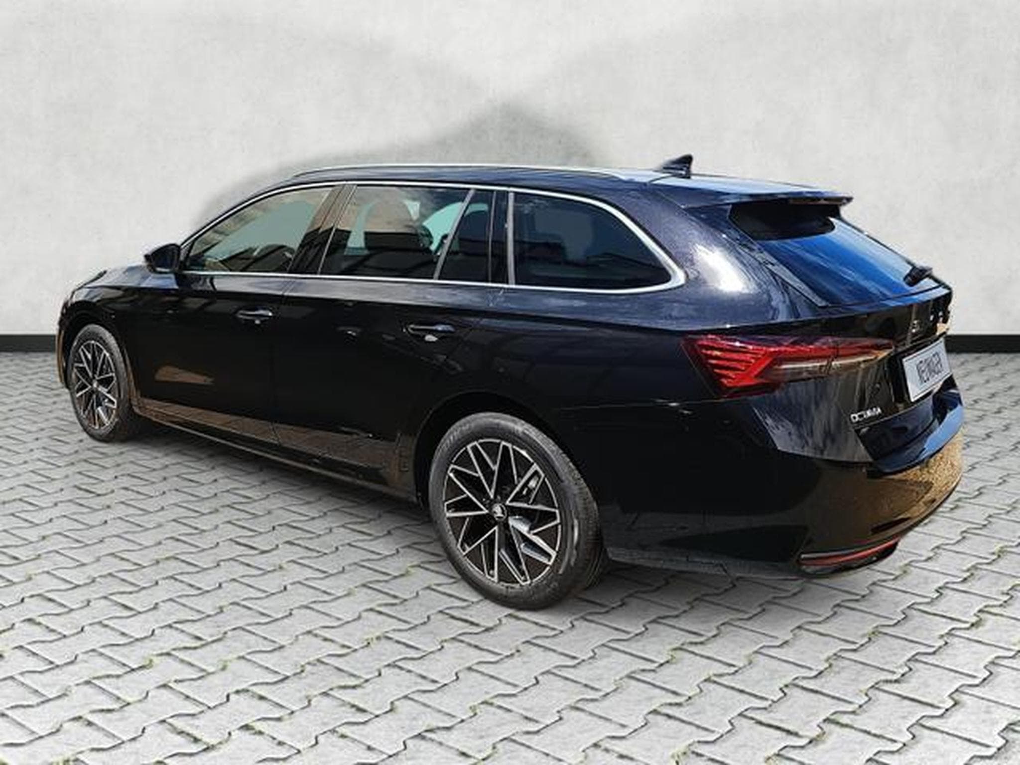 Skoda Octavia 2.0 TDI 110 kW Selection (2026) - Foto 5