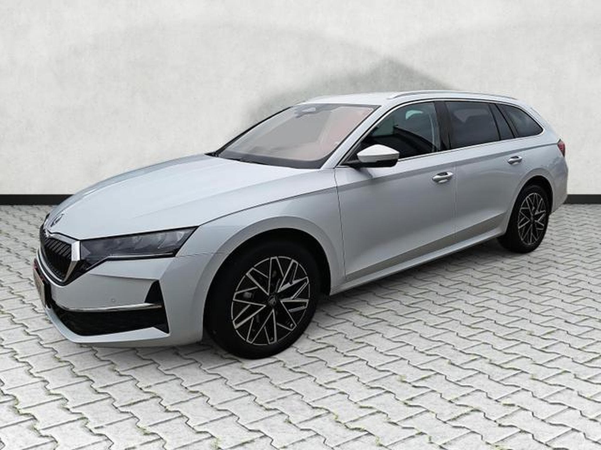 Skoda Octavia 2.0 TDI 110 kW Selection (2026) - Foto 3
