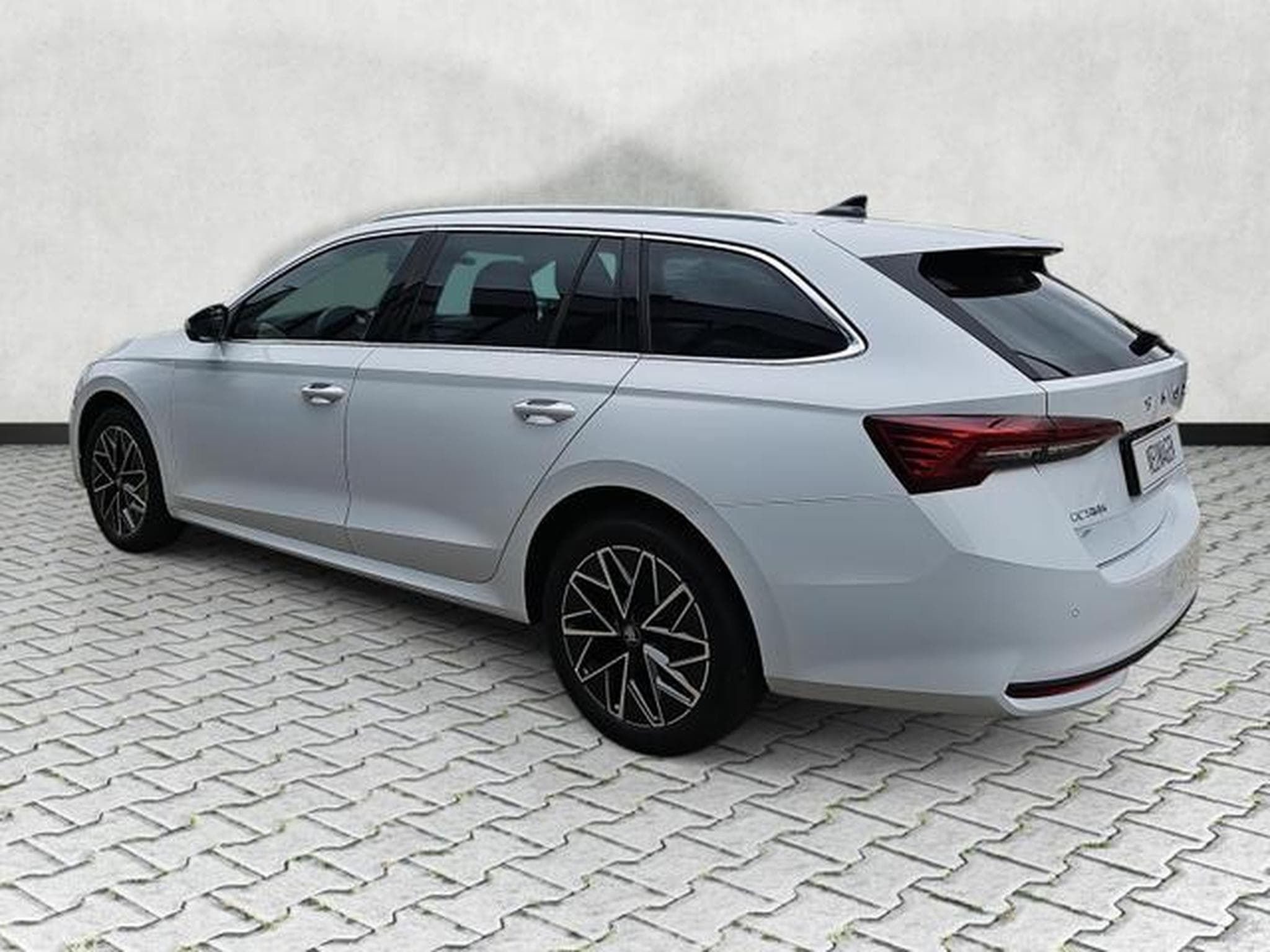 Skoda Octavia 2.0 TDI 110 kW Selection (2026) - Foto 5