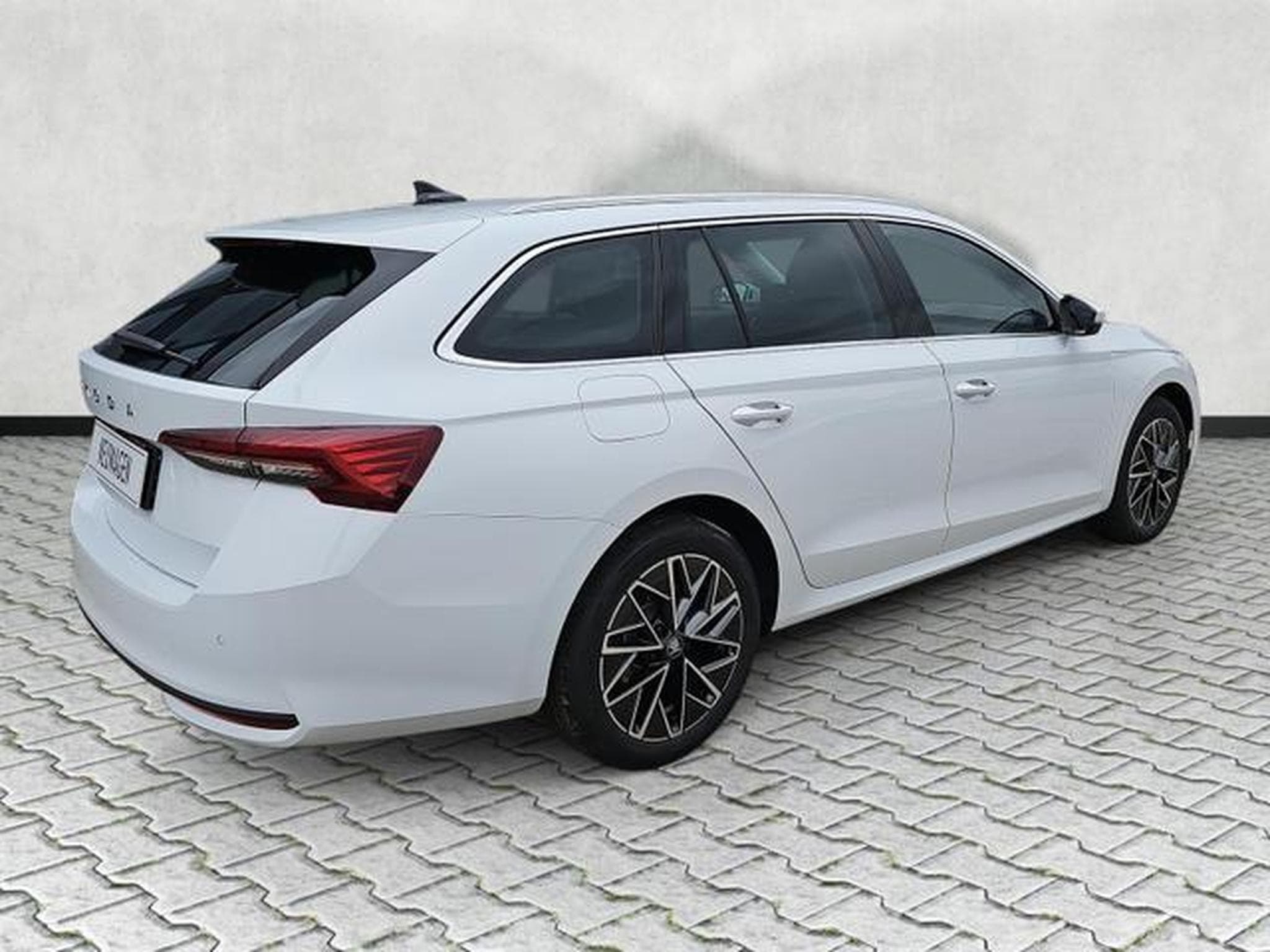 Skoda Octavia 2.0 TDI 110 kW Selection (2026) - Foto 7