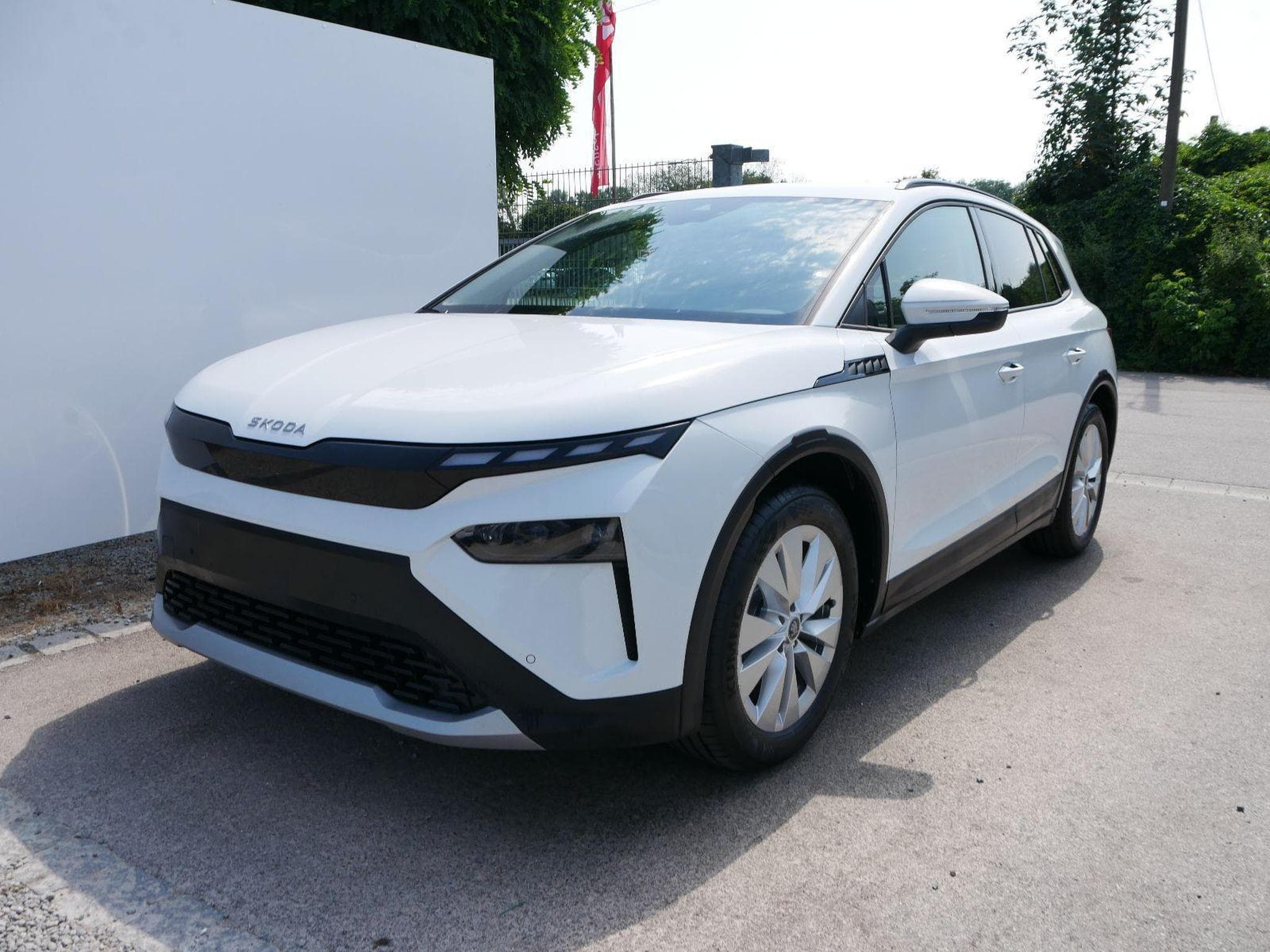 Skoda Elroq 60*ACC*PDC*LED*SHZ*KAMERA*TEMPOMAT*KLIMA*SMARTLINK*EL-HECKKL (2026) - Foto 1